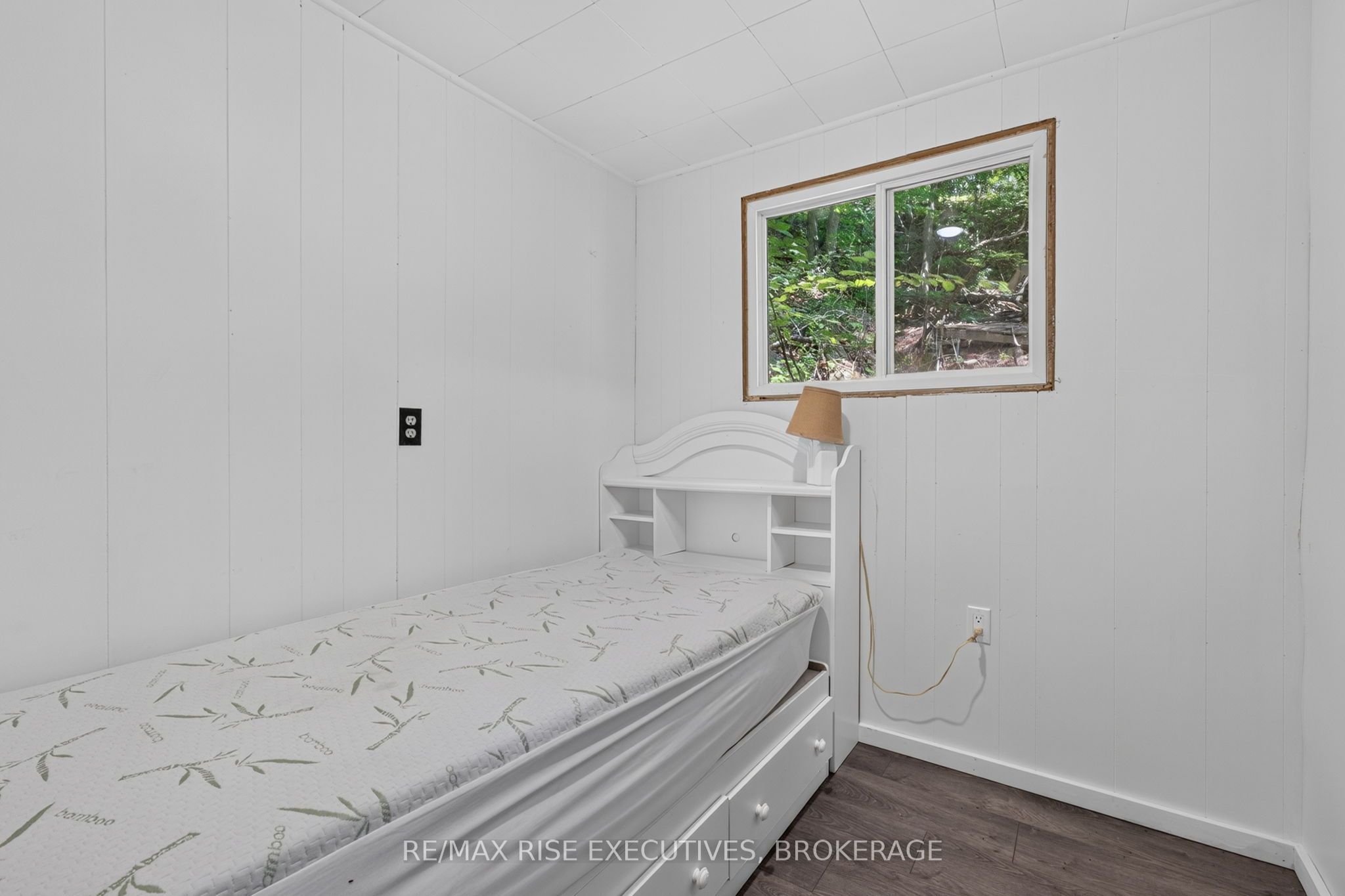 90 East Shore Lane Property Photo 16