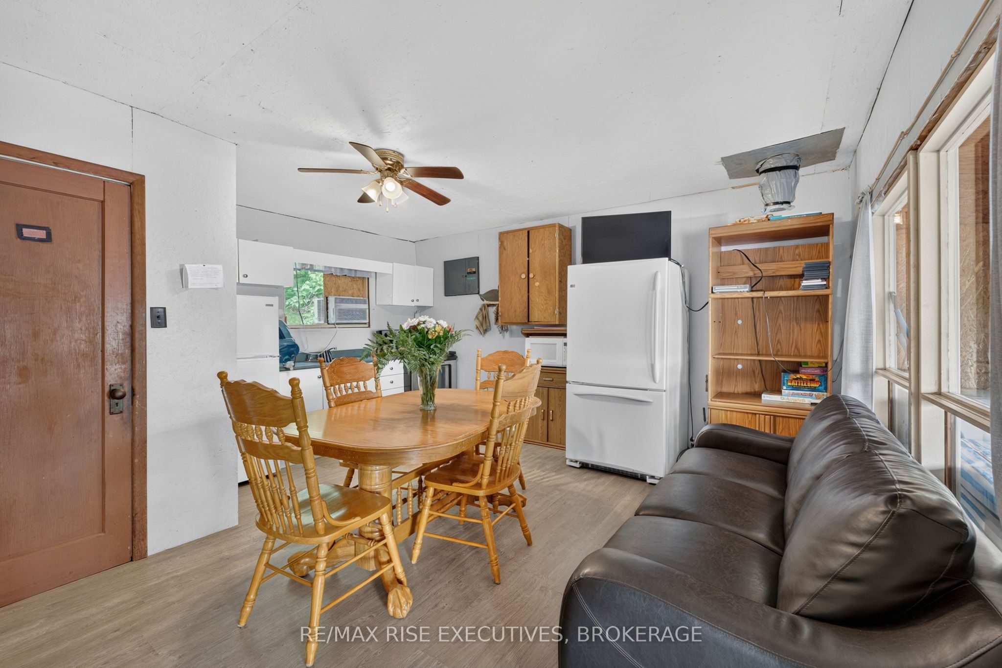 90 East Shore Lane Property Photo 23