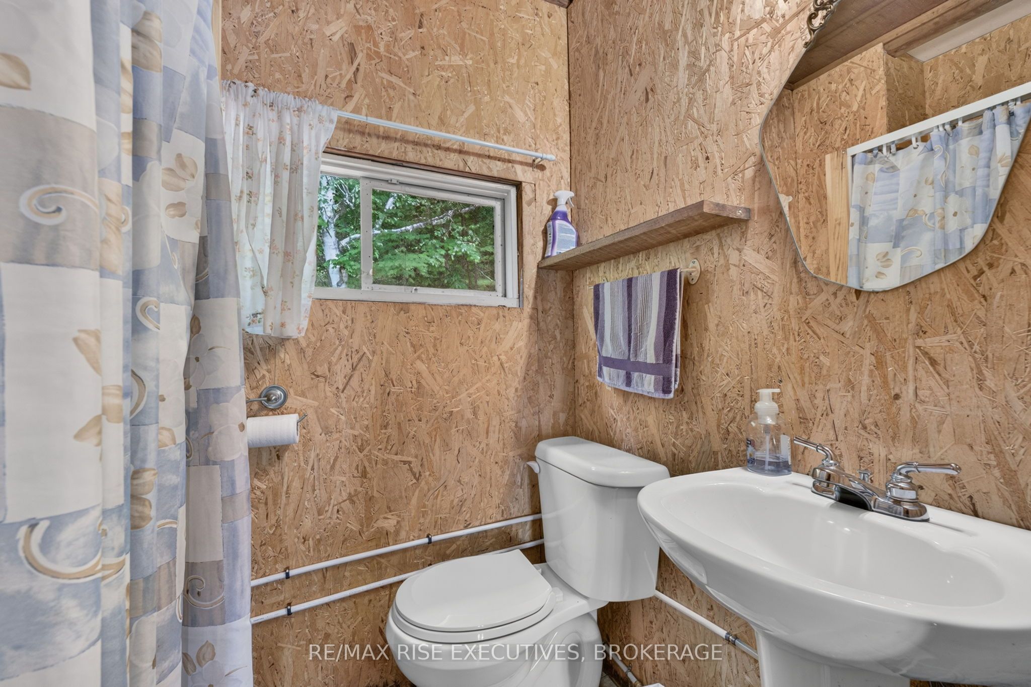 90 East Shore Lane Property Photo 26