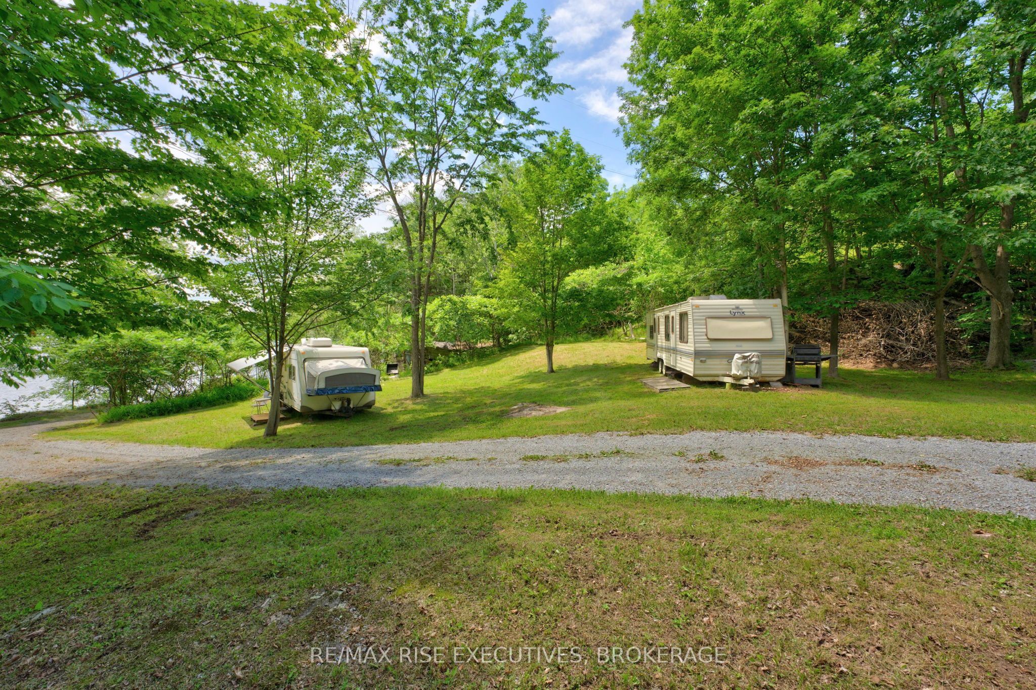 90 East Shore Lane Property Photo 32