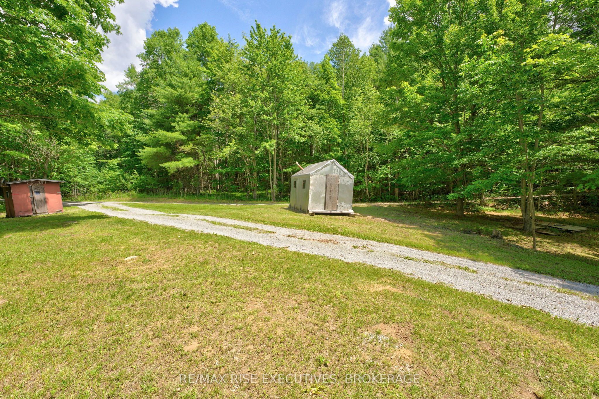 90 East Shore Lane Property Photo 33