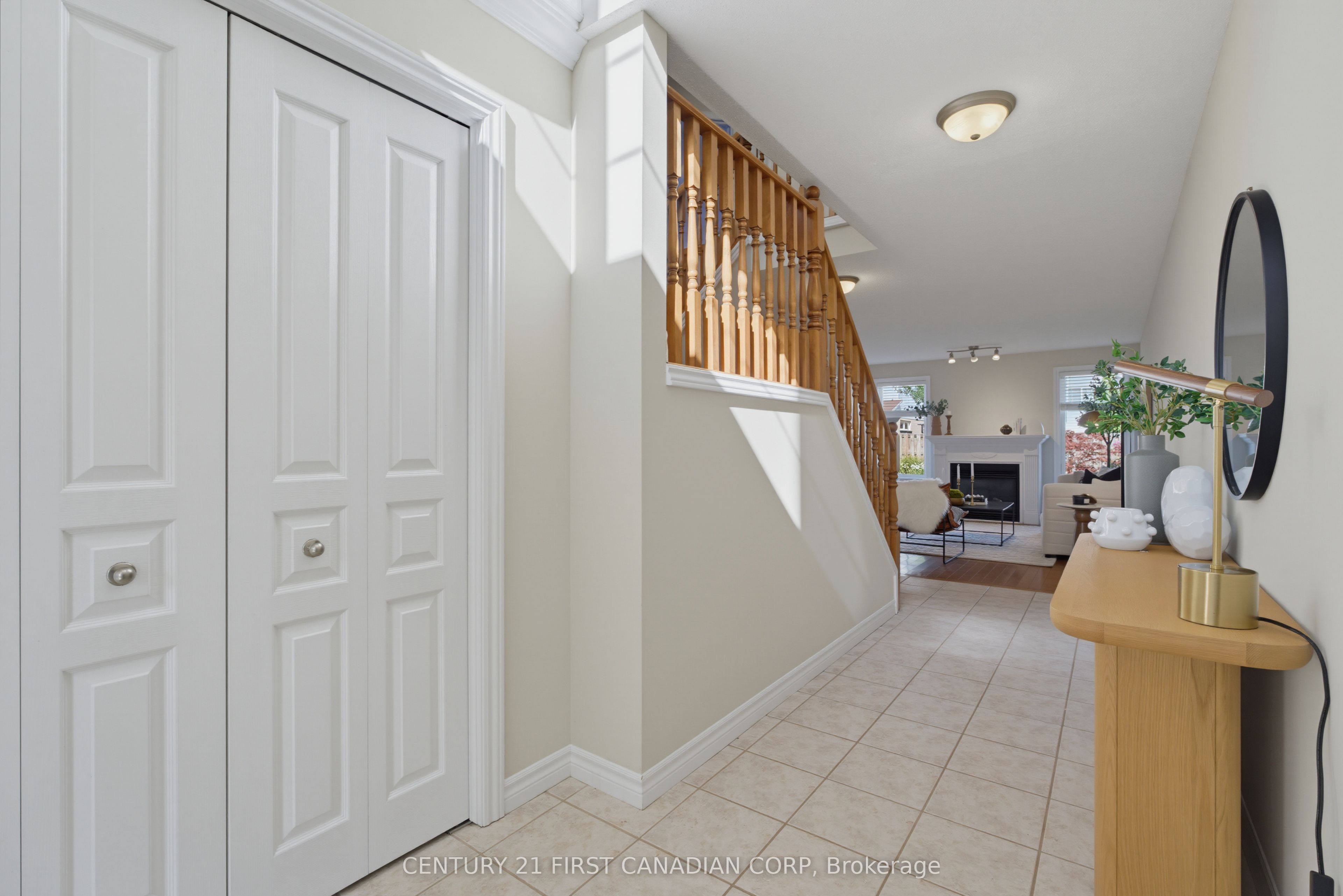 1748 Ennismore Crescent Property Photo 3
