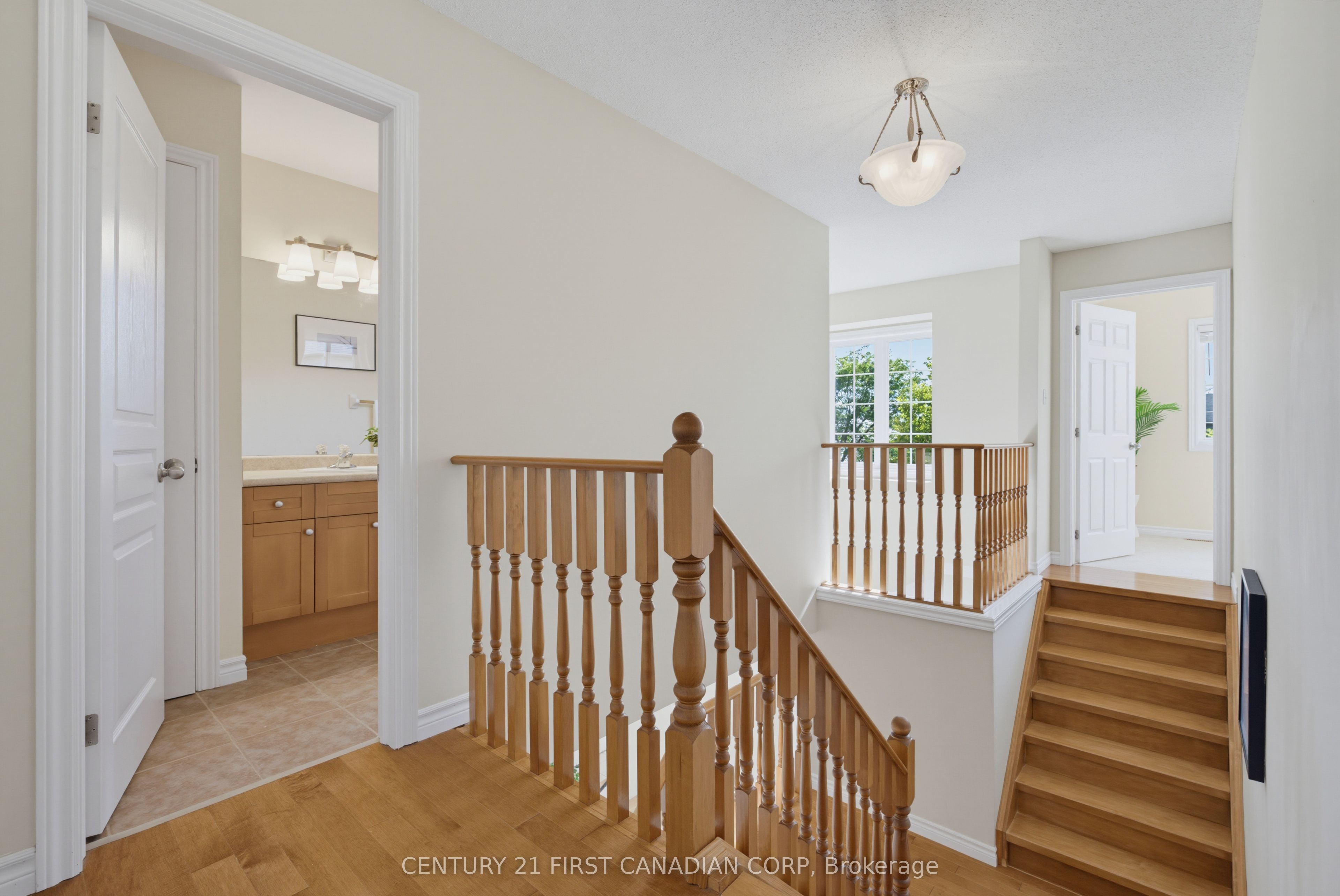 1748 Ennismore Crescent Property Photo 21