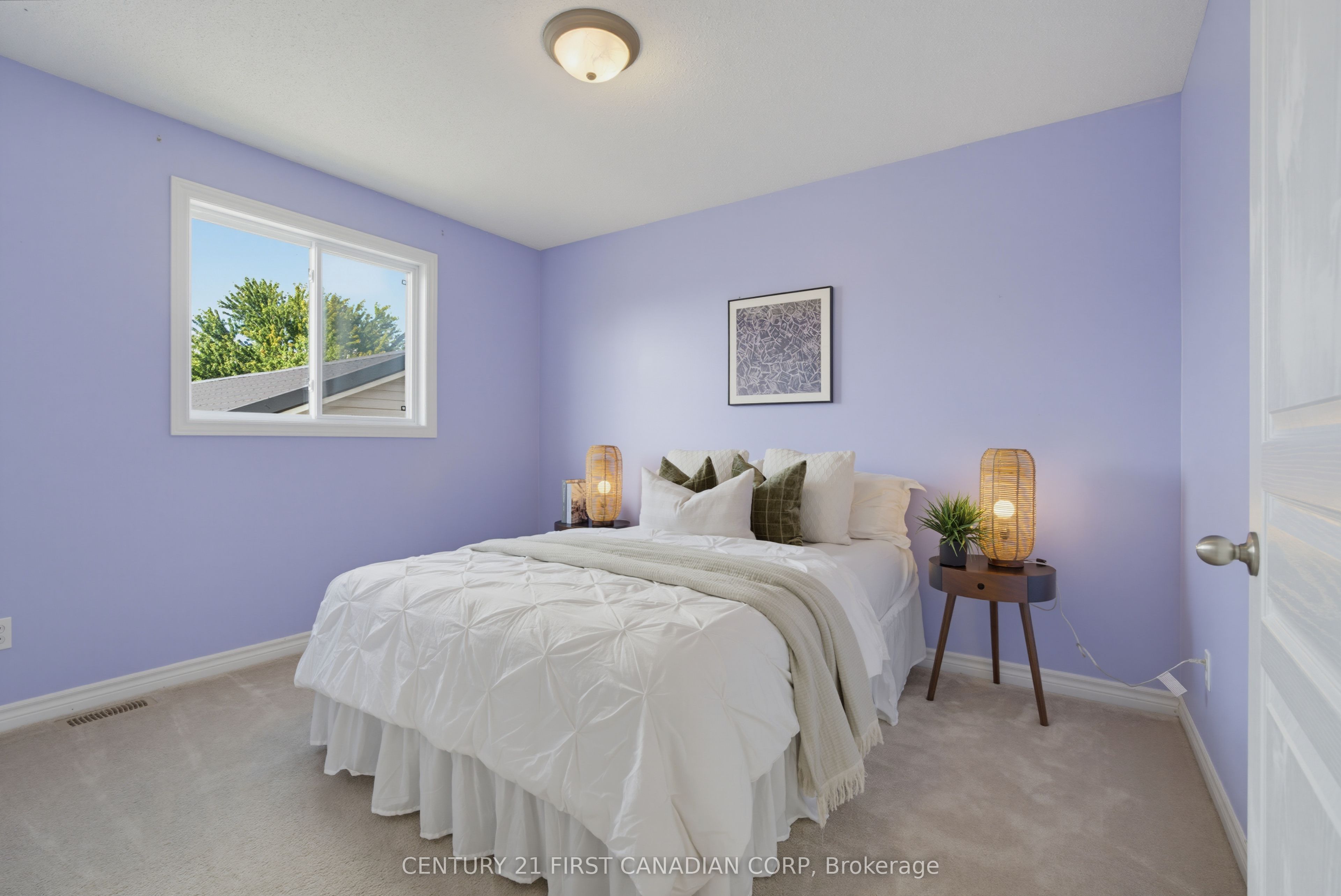 1748 Ennismore Crescent Property Photo 25
