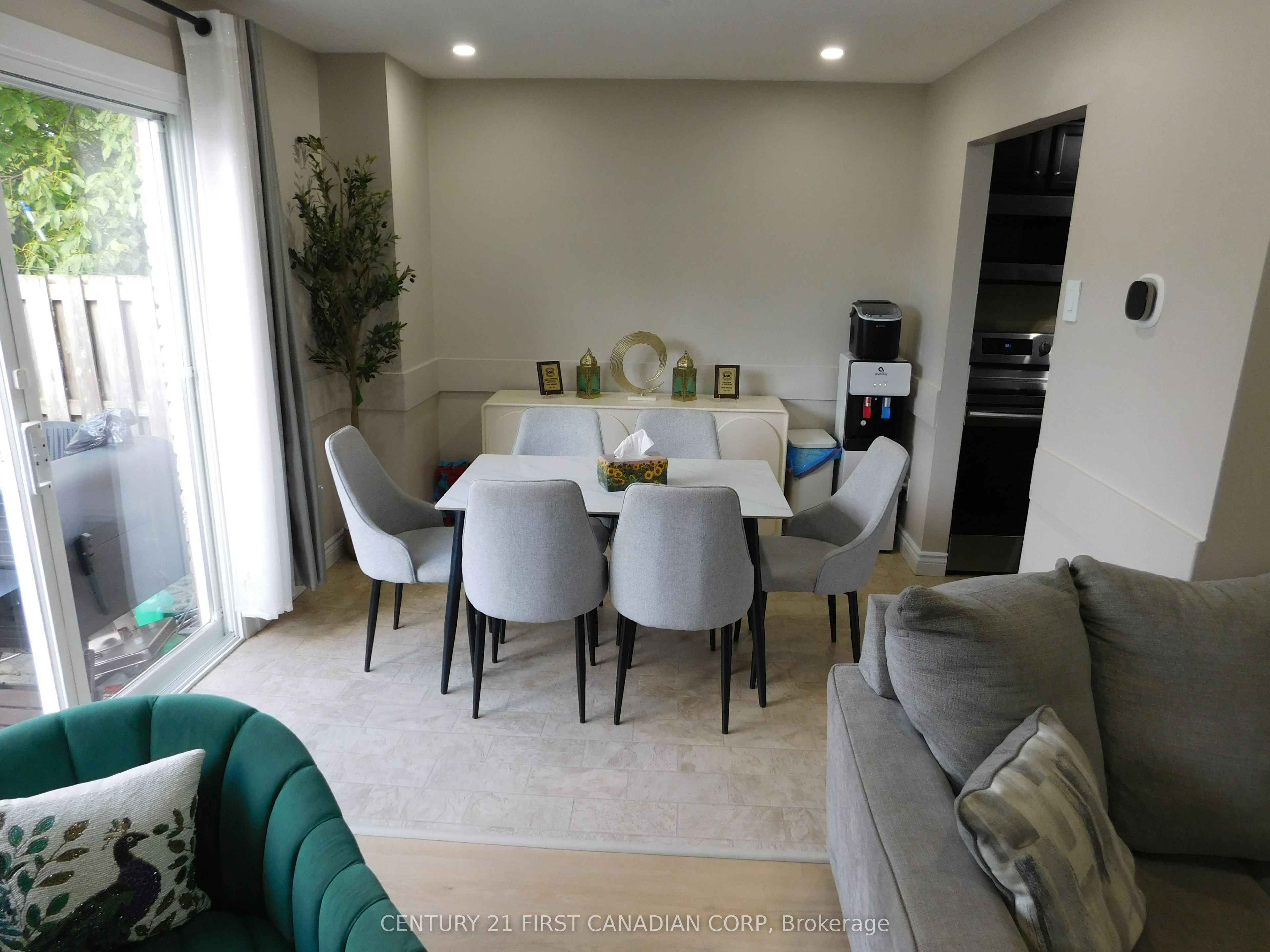 500 Osgoode Drive 2 Property Photo 10