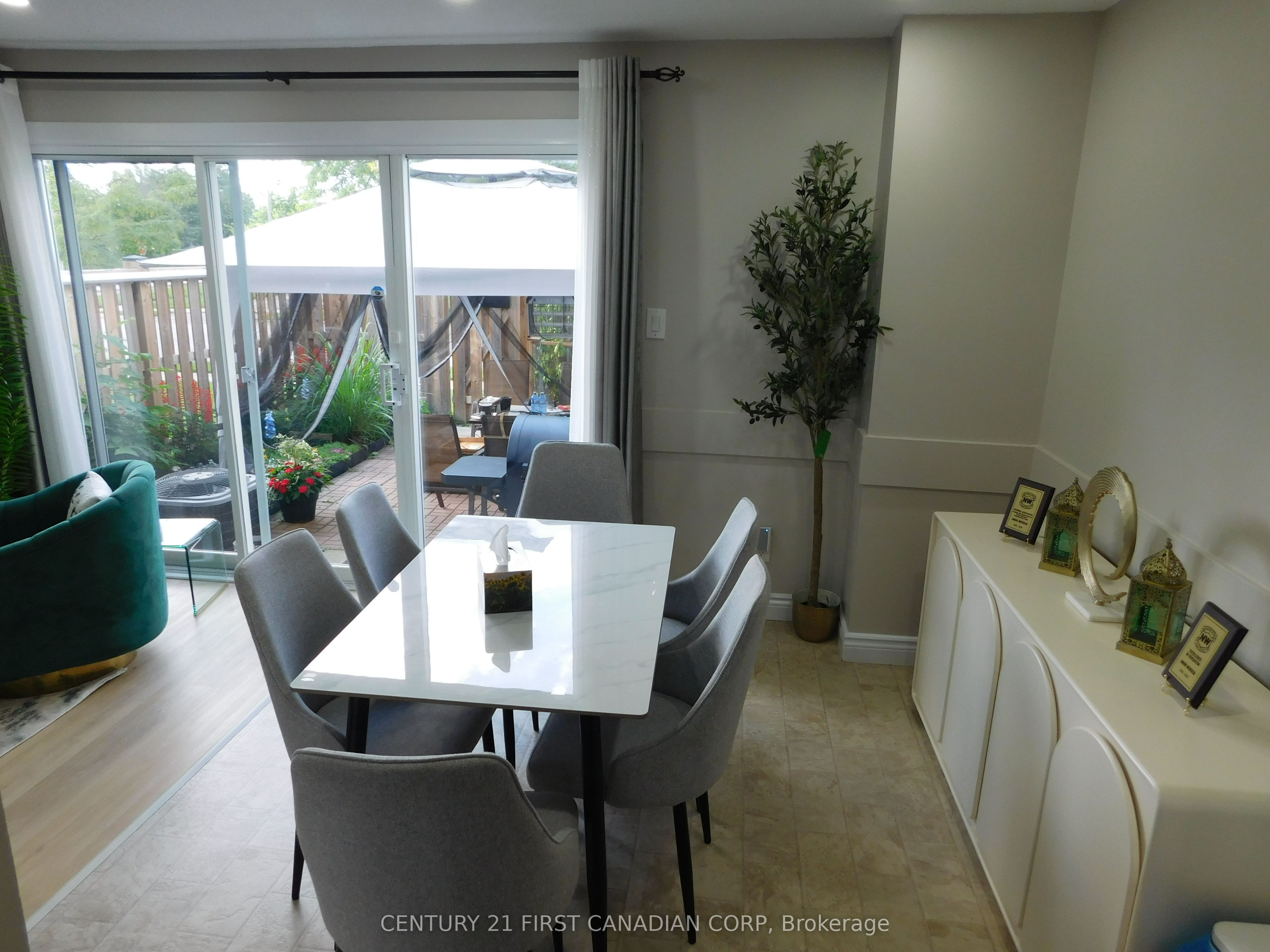 500 Osgoode Drive 2 Property Photo 11