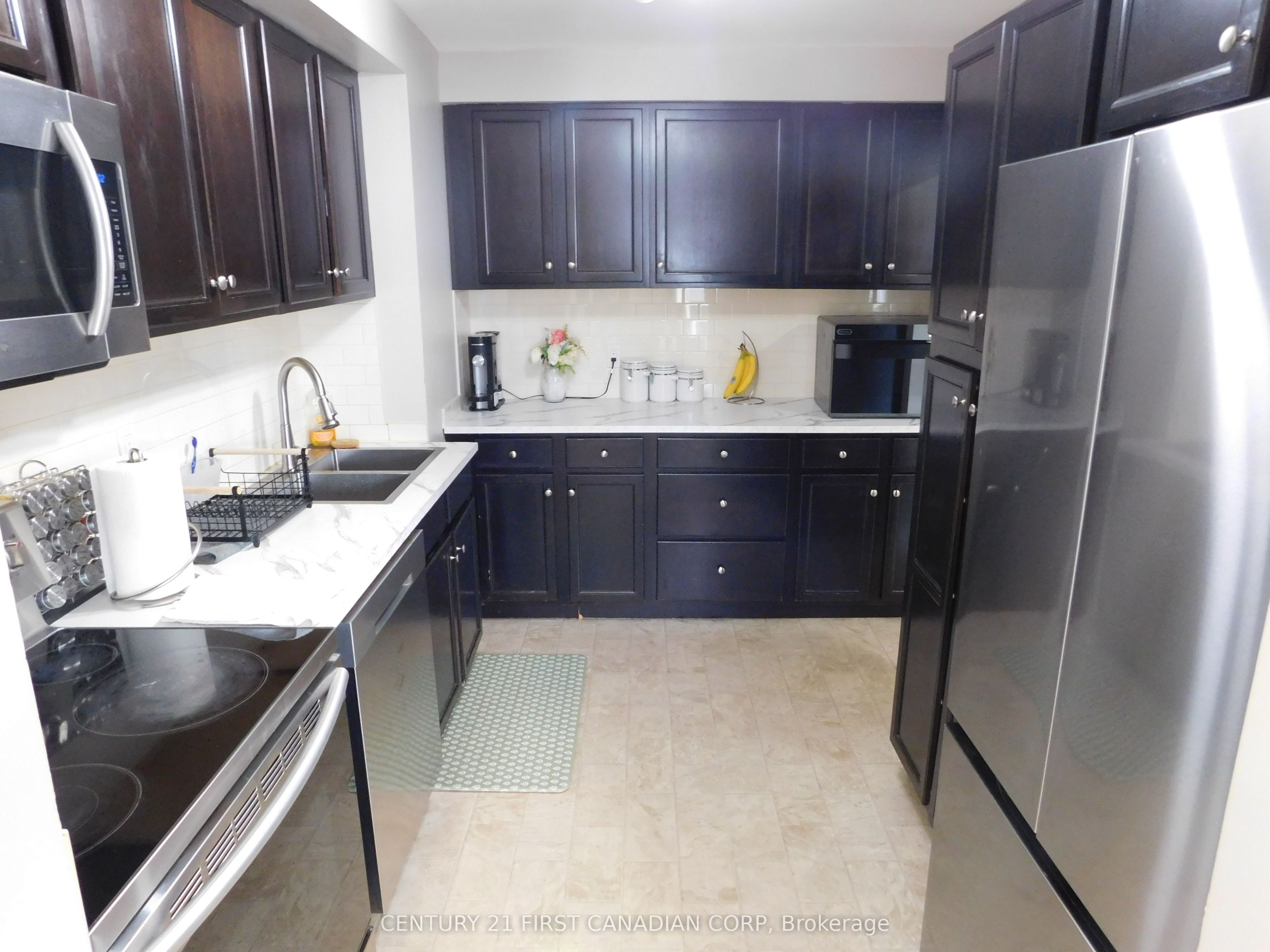 500 Osgoode Drive 2 Property Photo 14