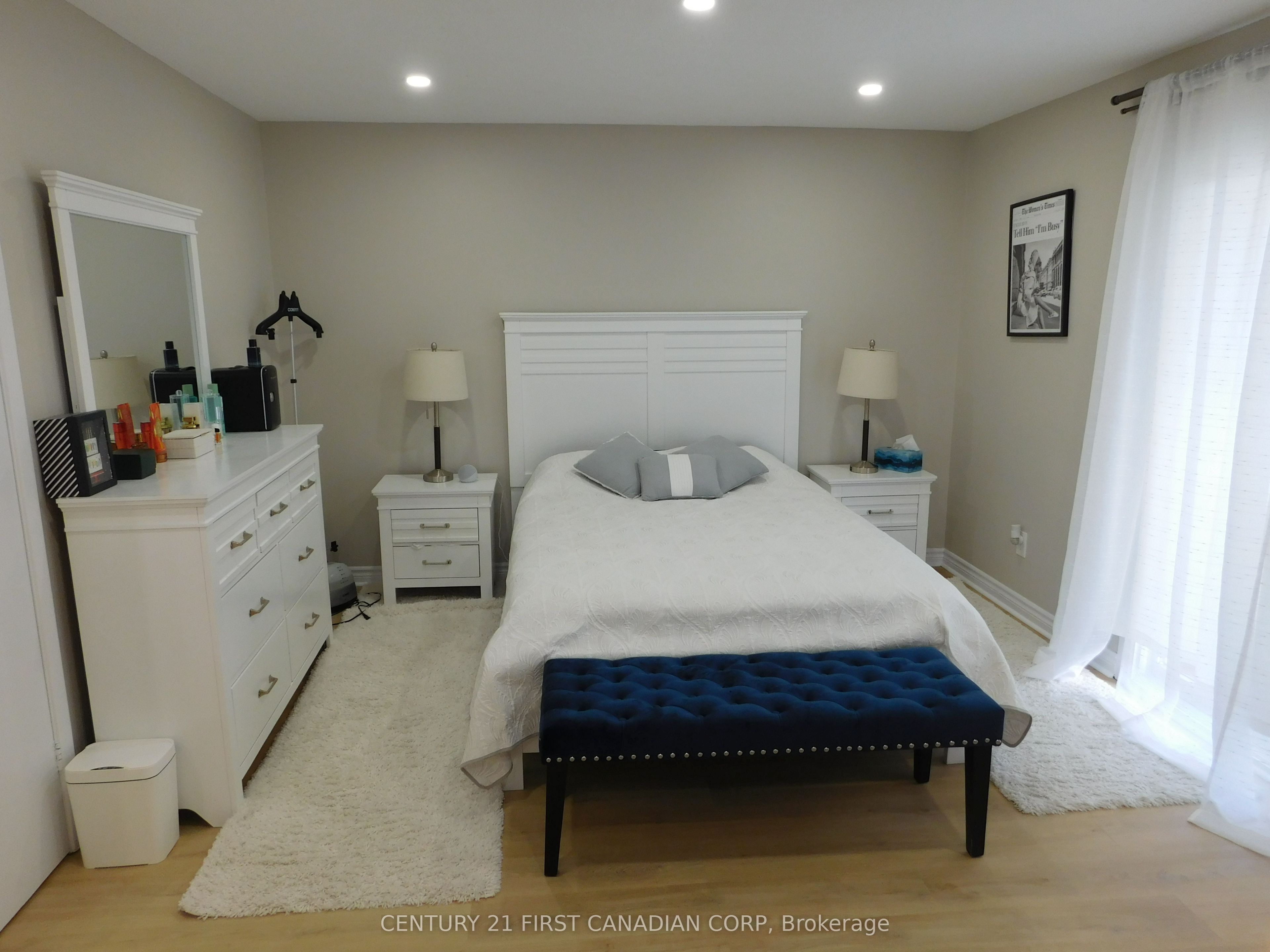 500 Osgoode Drive 2 Property Photo 15