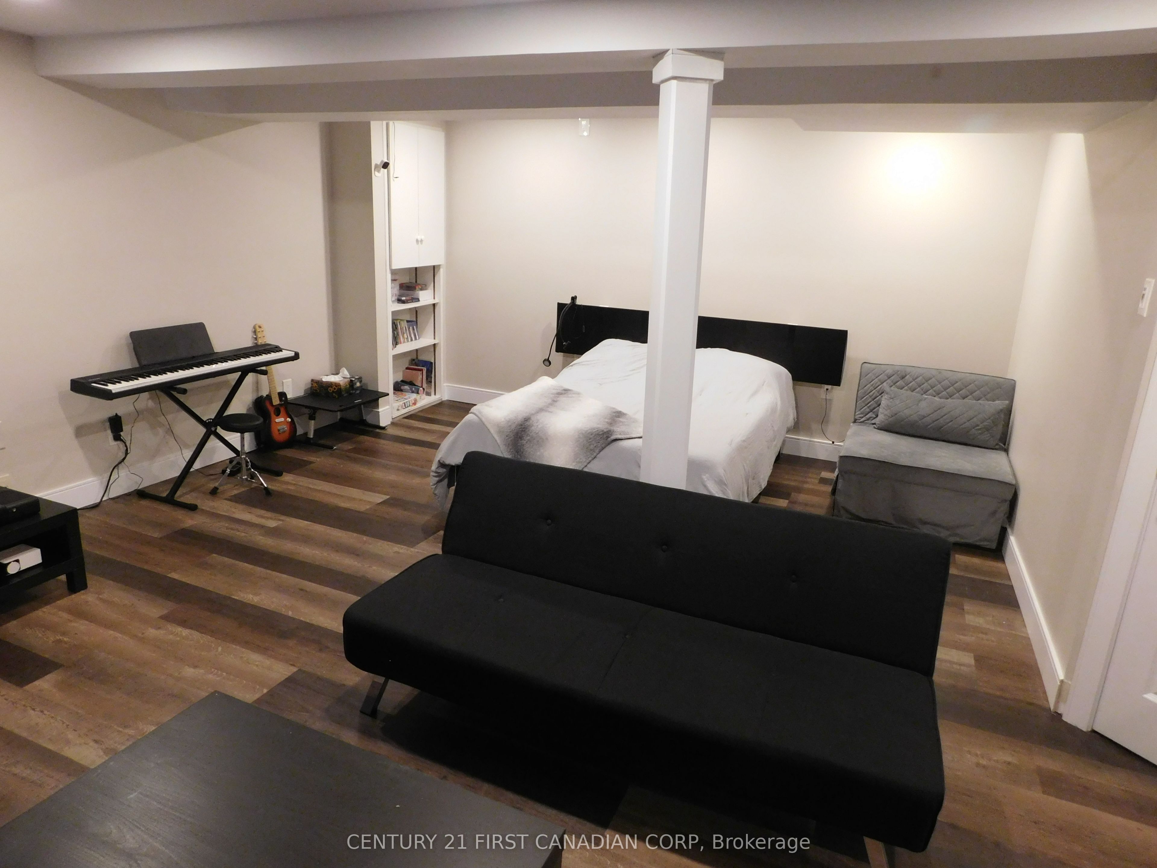 500 Osgoode Drive 2 Property Photo 25