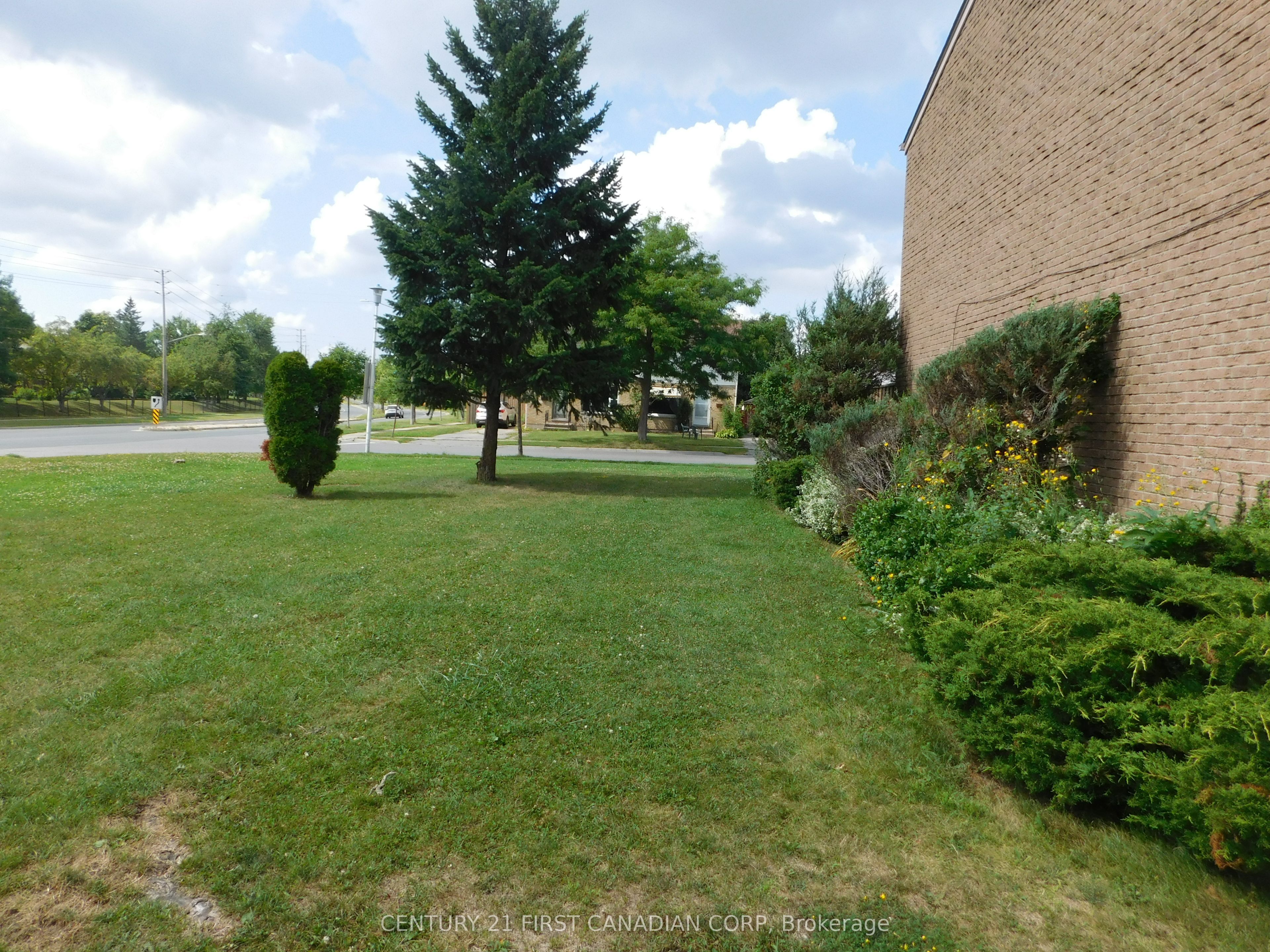 500 Osgoode Drive 2 Property Photo 29