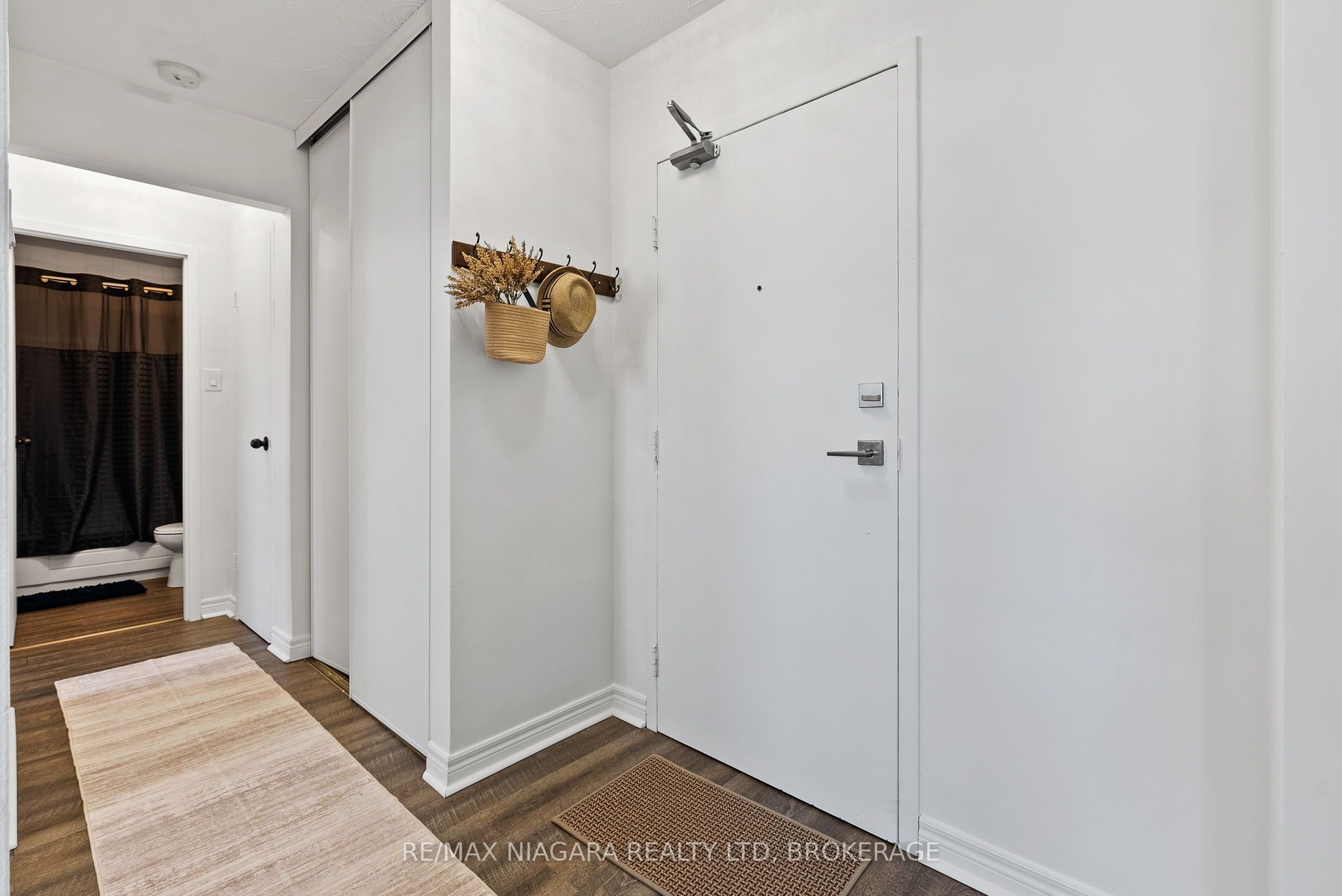 359 Geneva Street 1002 Property Photo 3