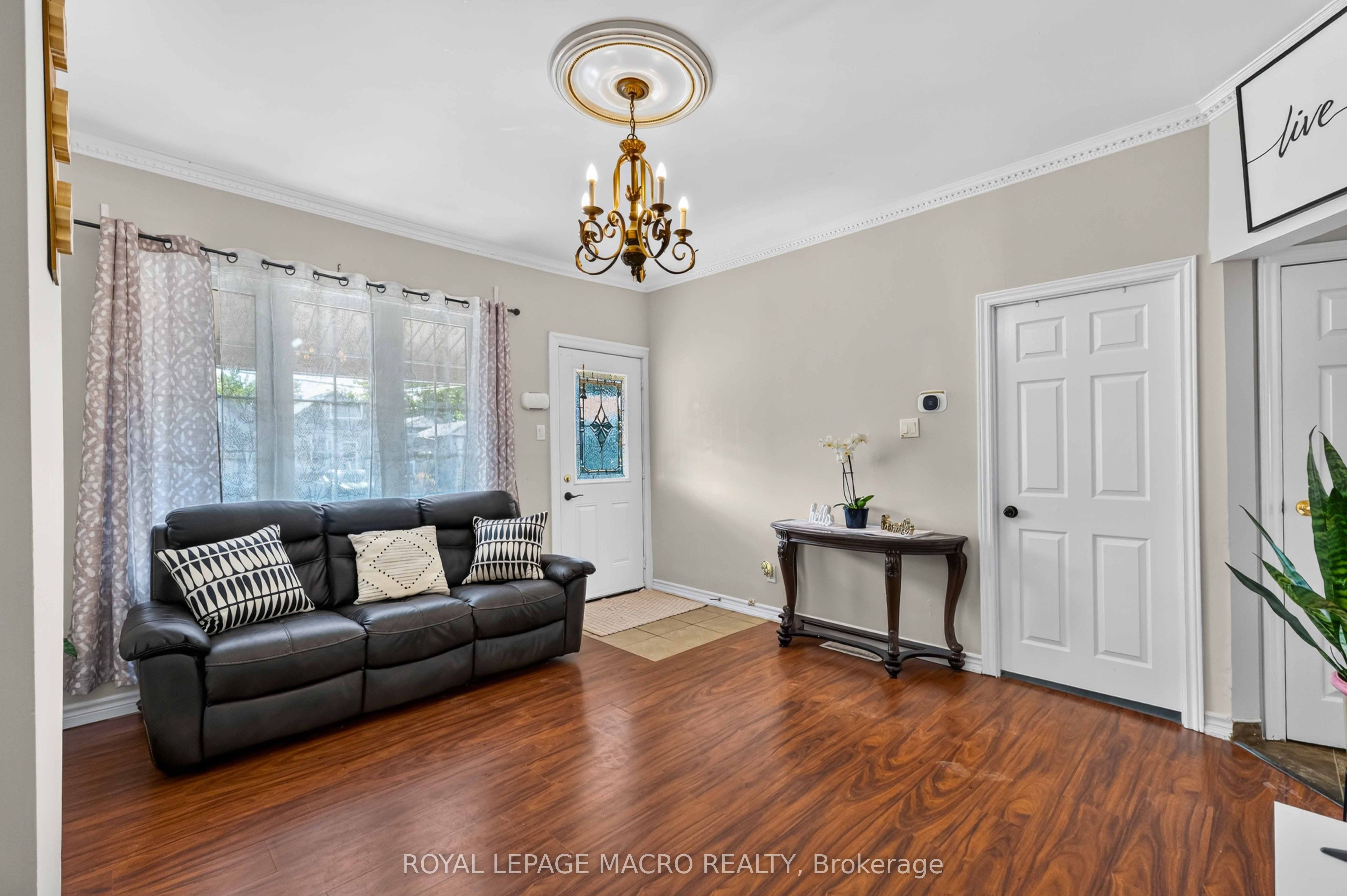 54 East 23rd Street Property Photo 4