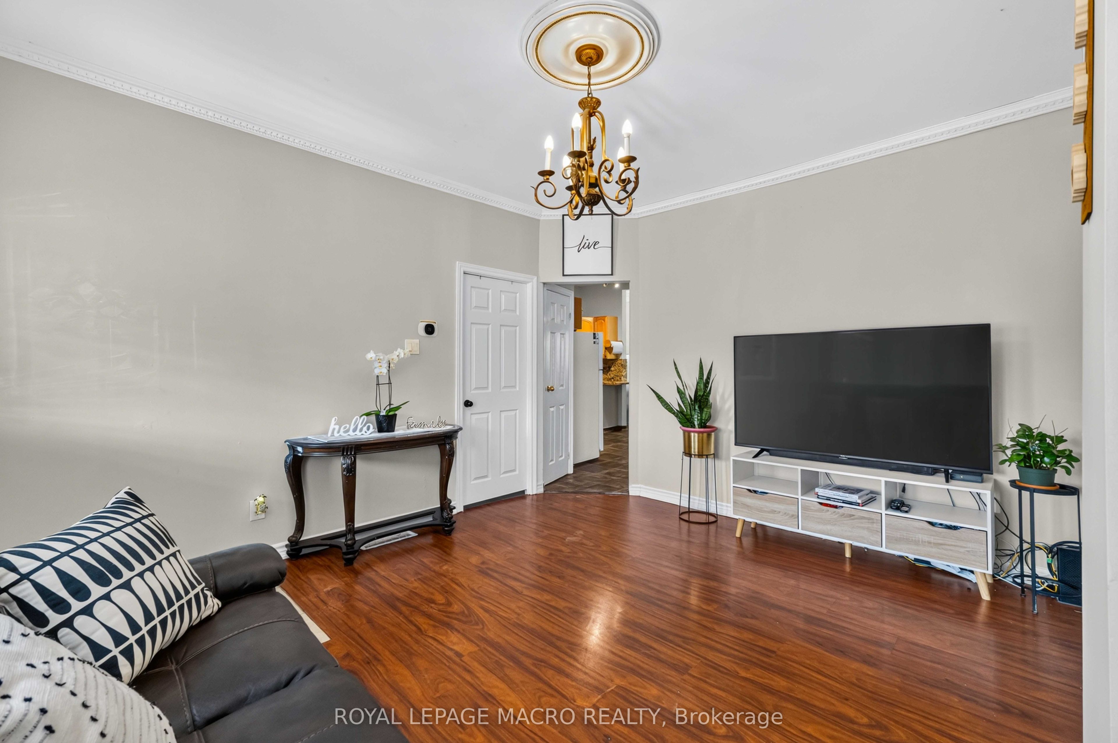 54 East 23rd Street Property Photo 5