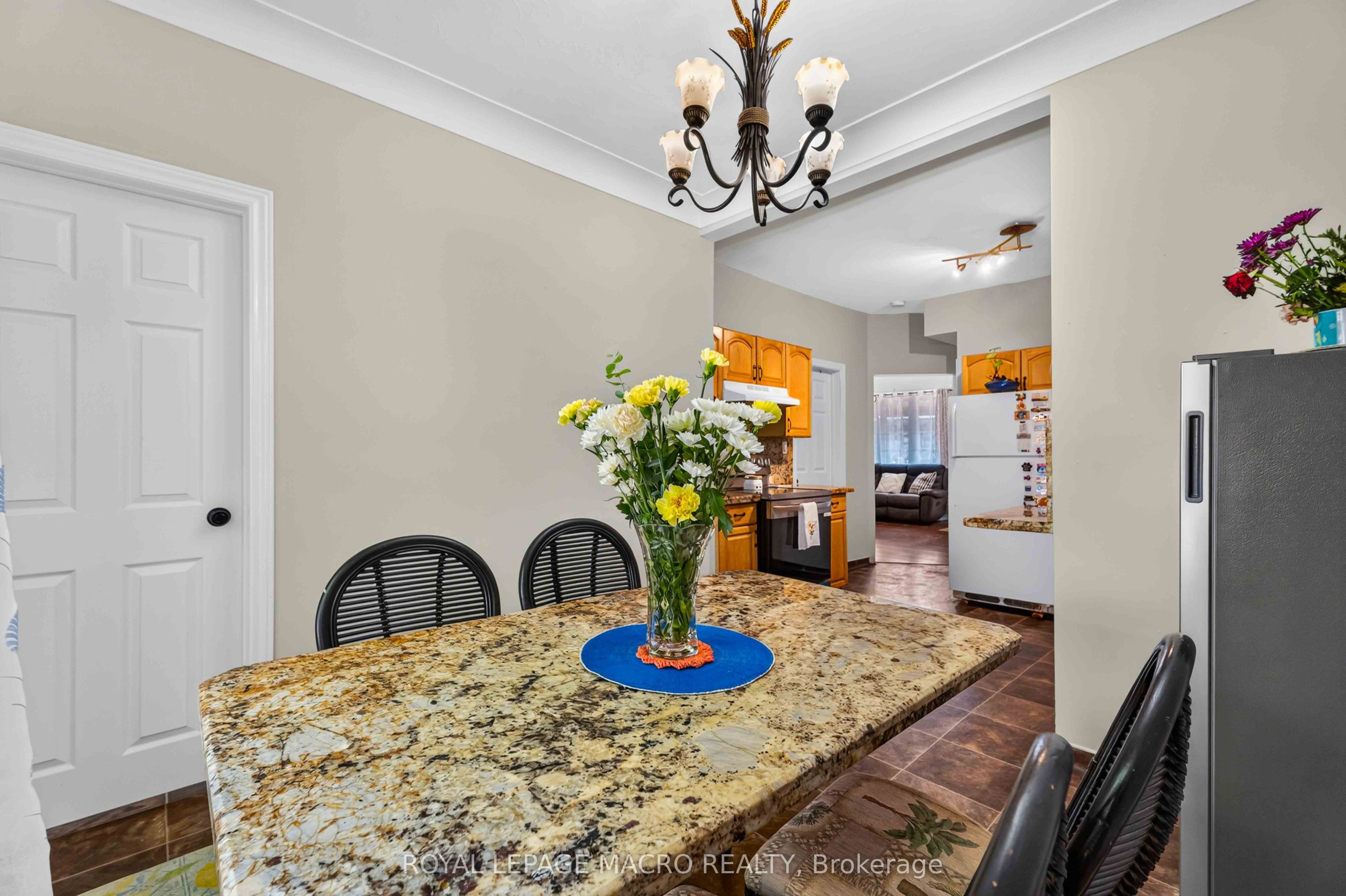 54 East 23rd Street Property Photo 6
