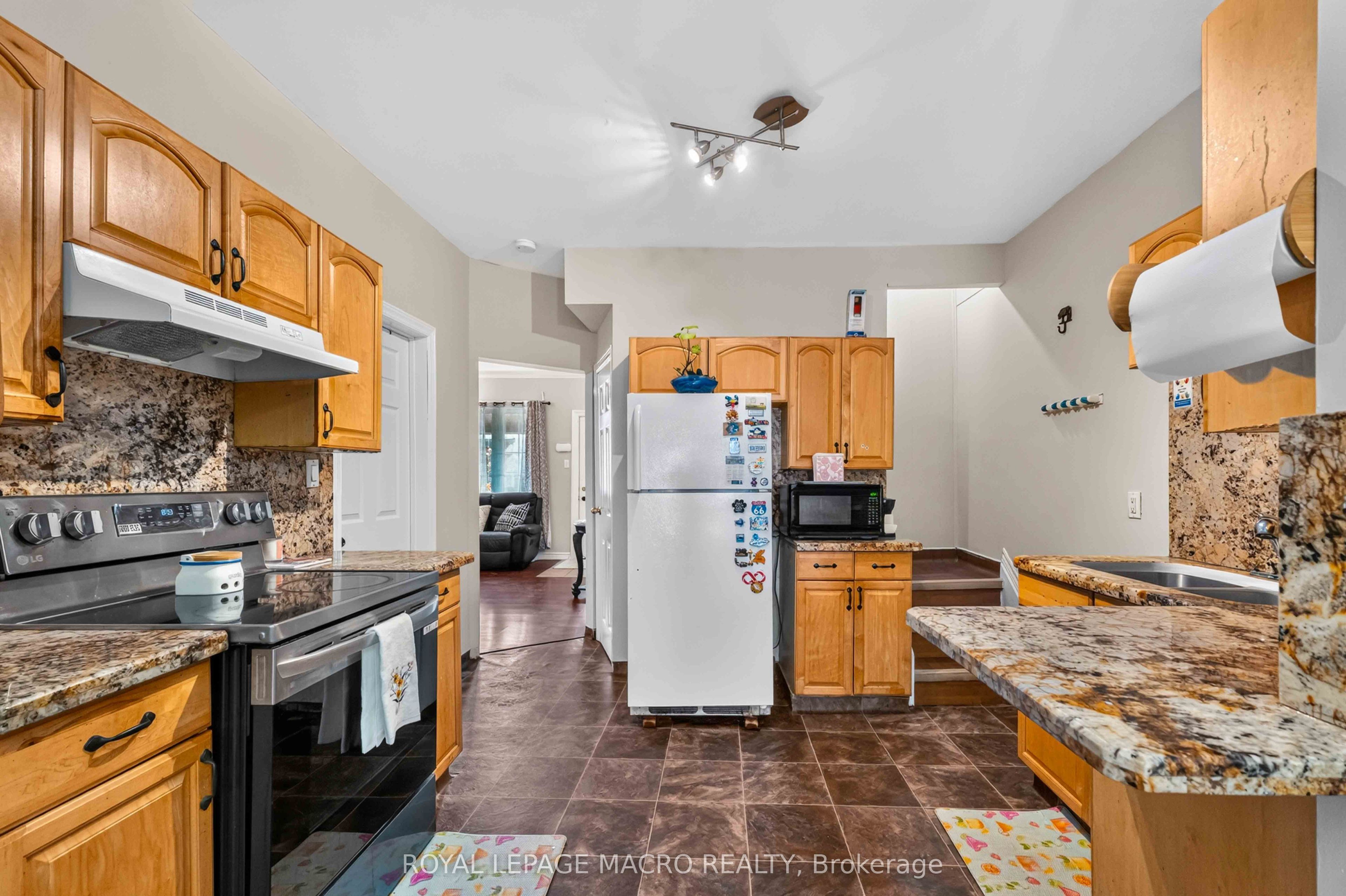 54 East 23rd Street Property Photo 10