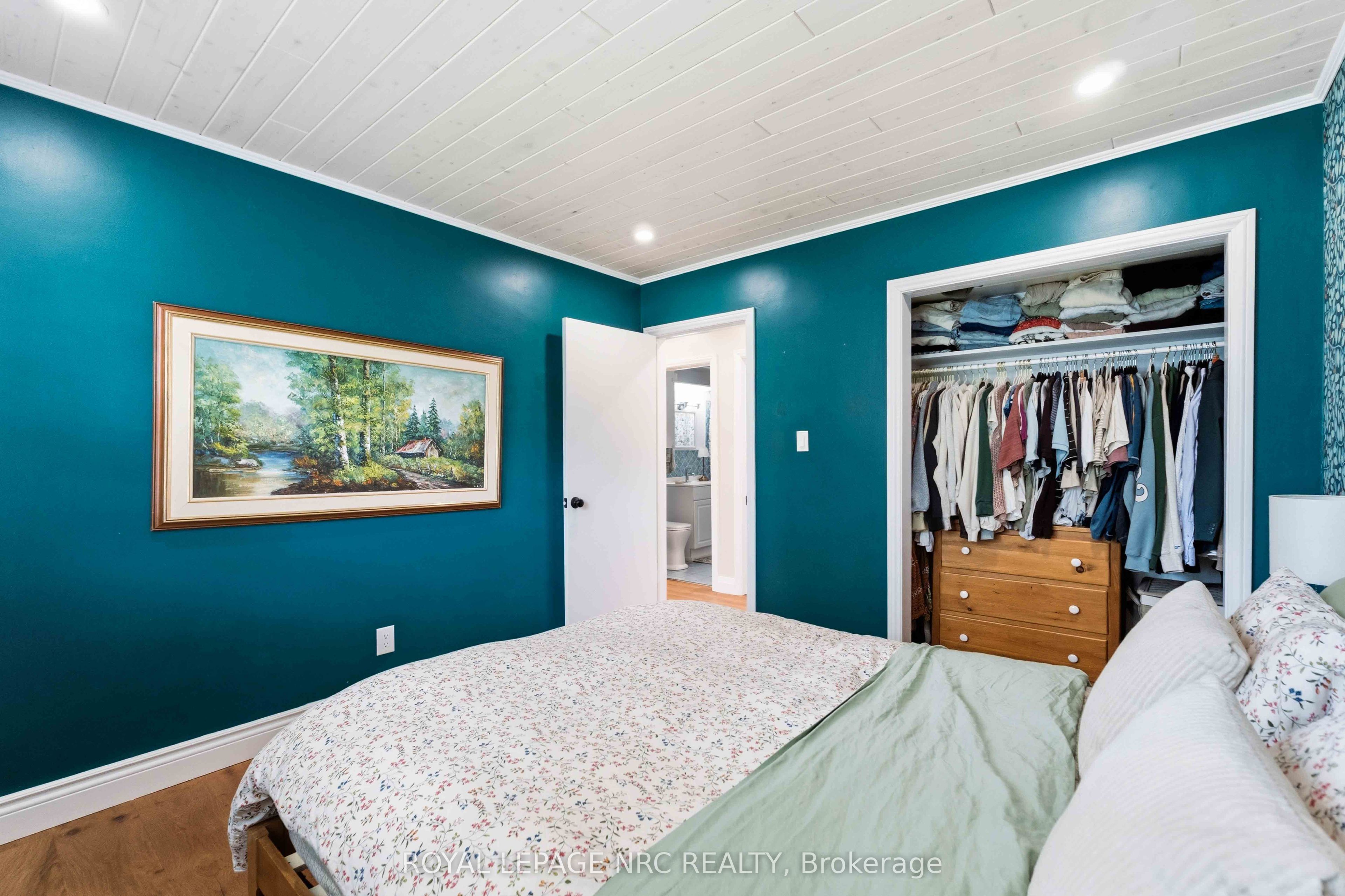287 First Avenue Property Photo 20