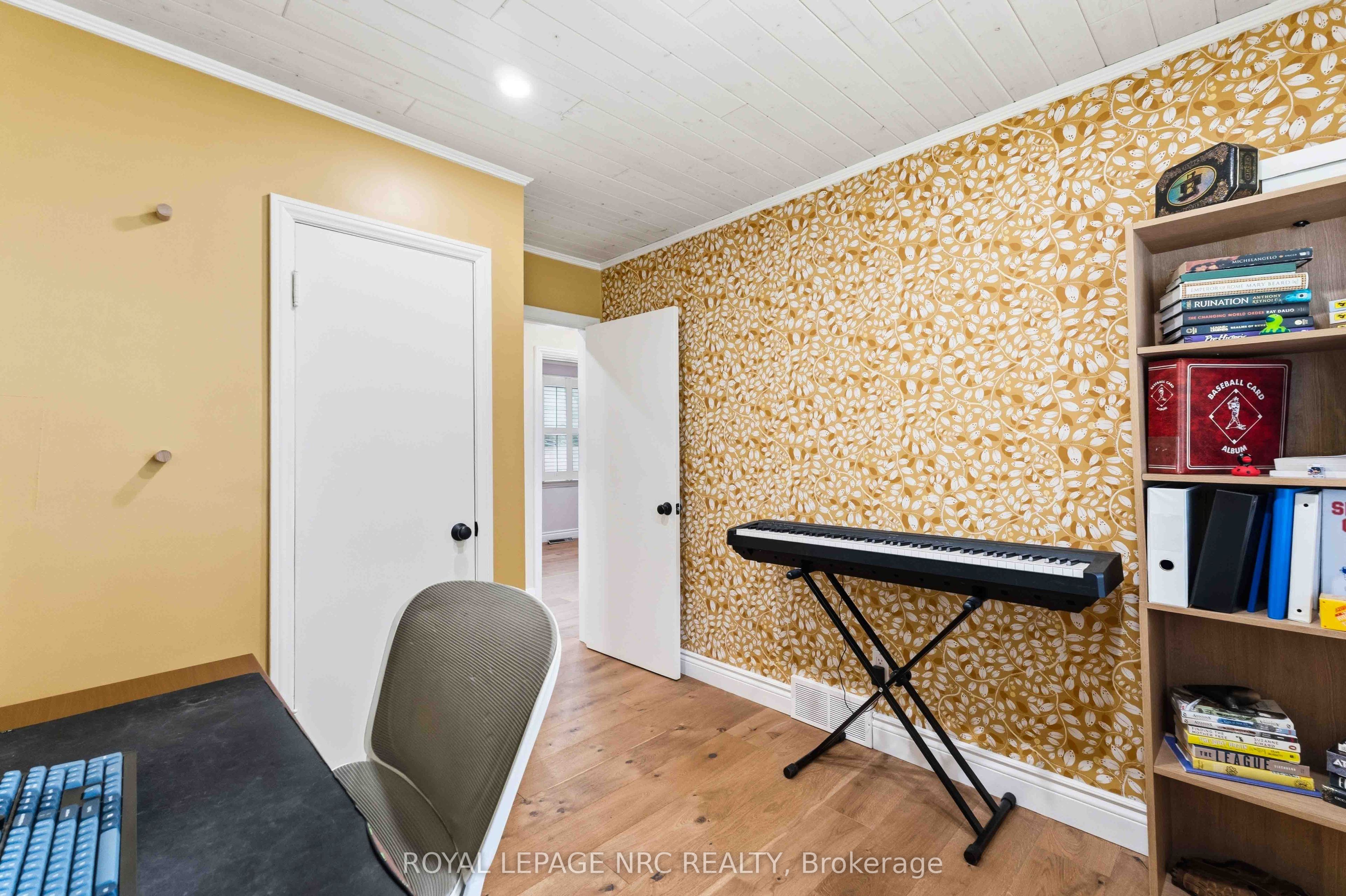 287 First Avenue Property Photo 24