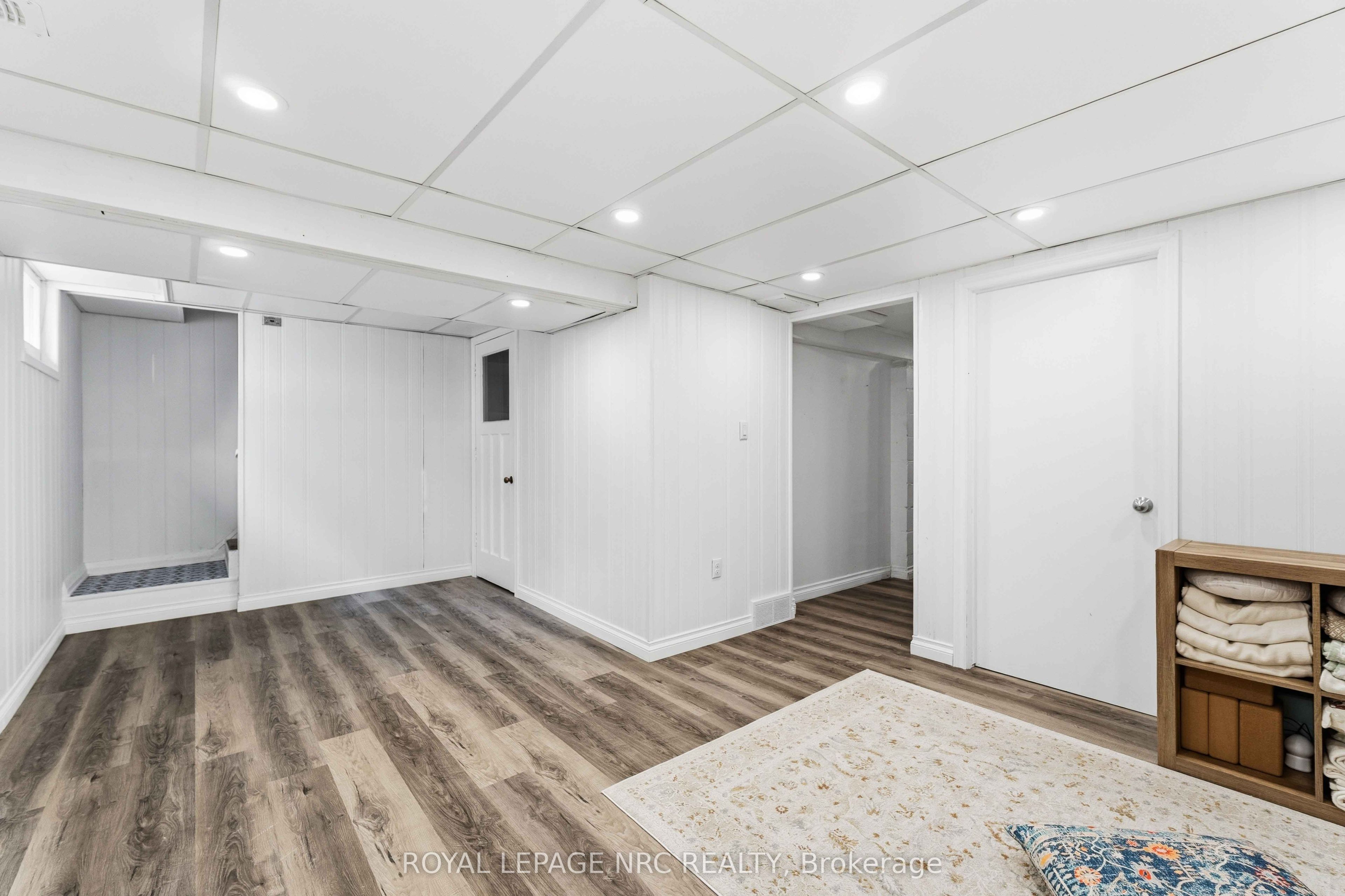 287 First Avenue Property Photo 29