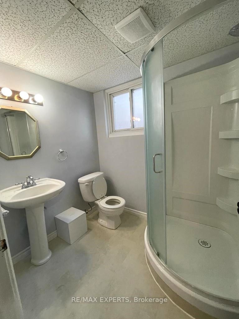 46 Caprice Crescent Property Photo 10