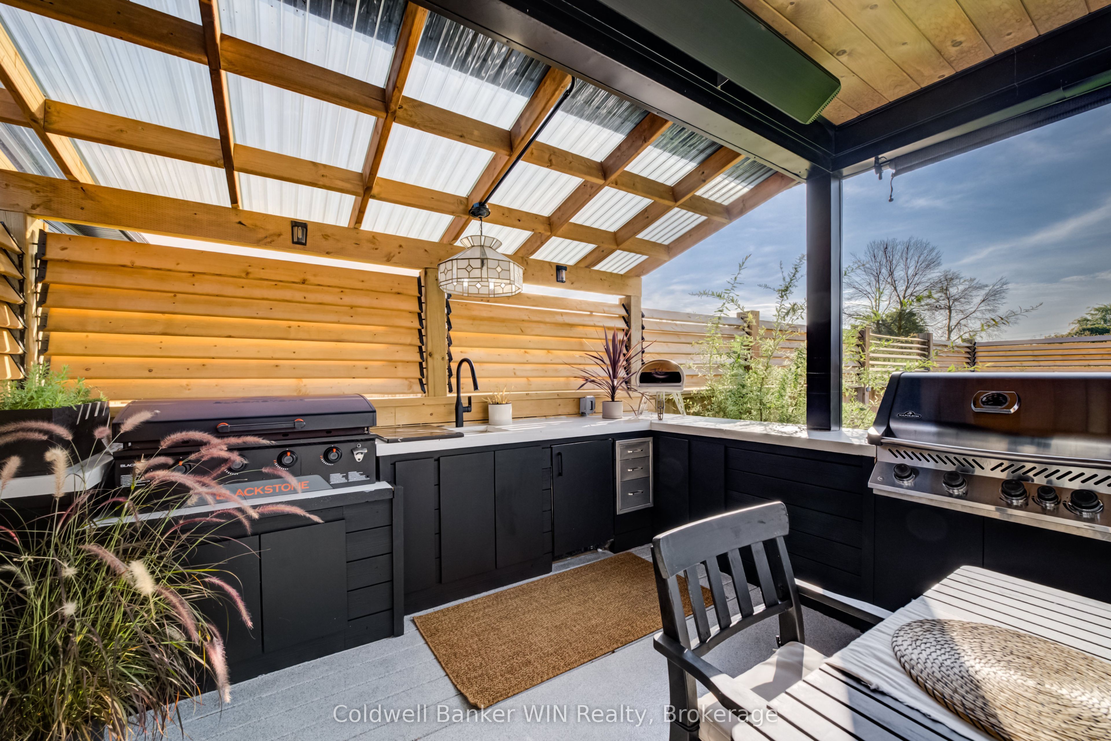 420 Wellington Street E Property Photo 6
