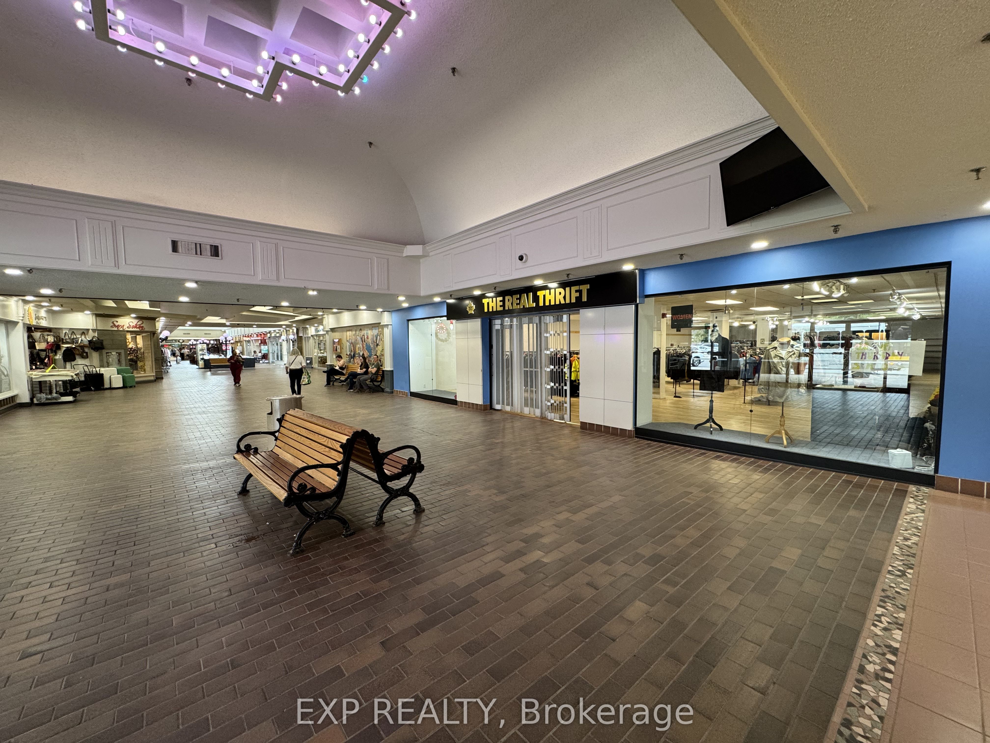 301 Oxford Street W 32 Property Photo 2