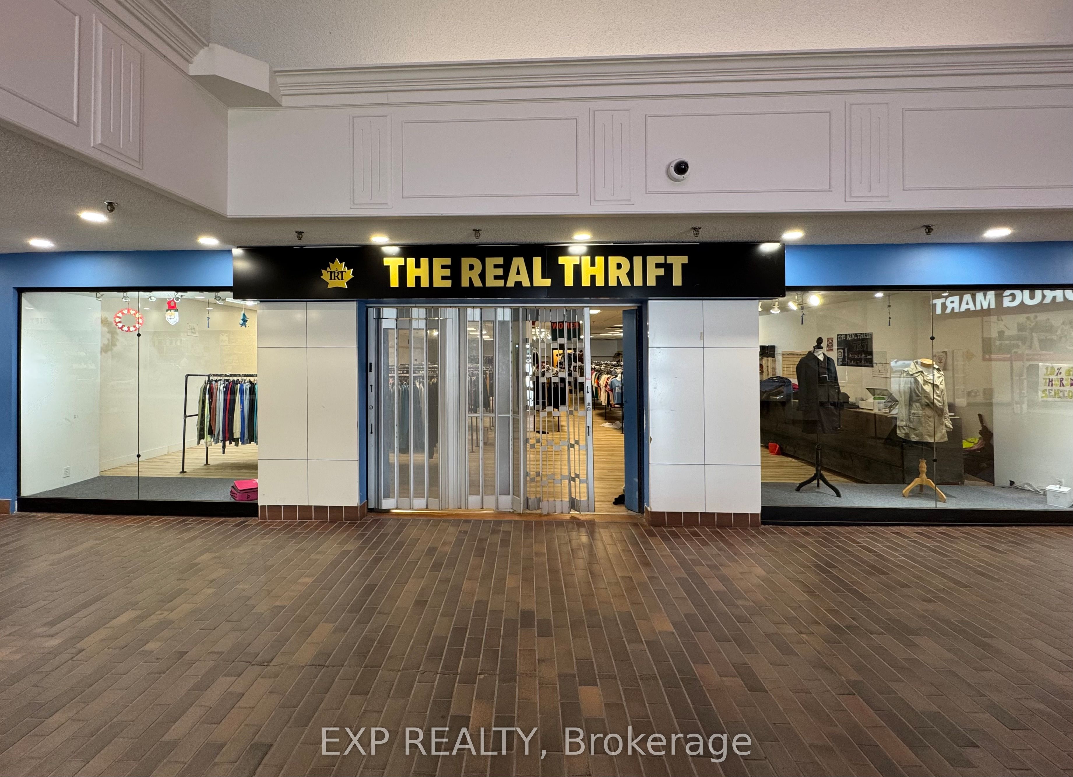 301 Oxford Street W 32 Property Photo 4
