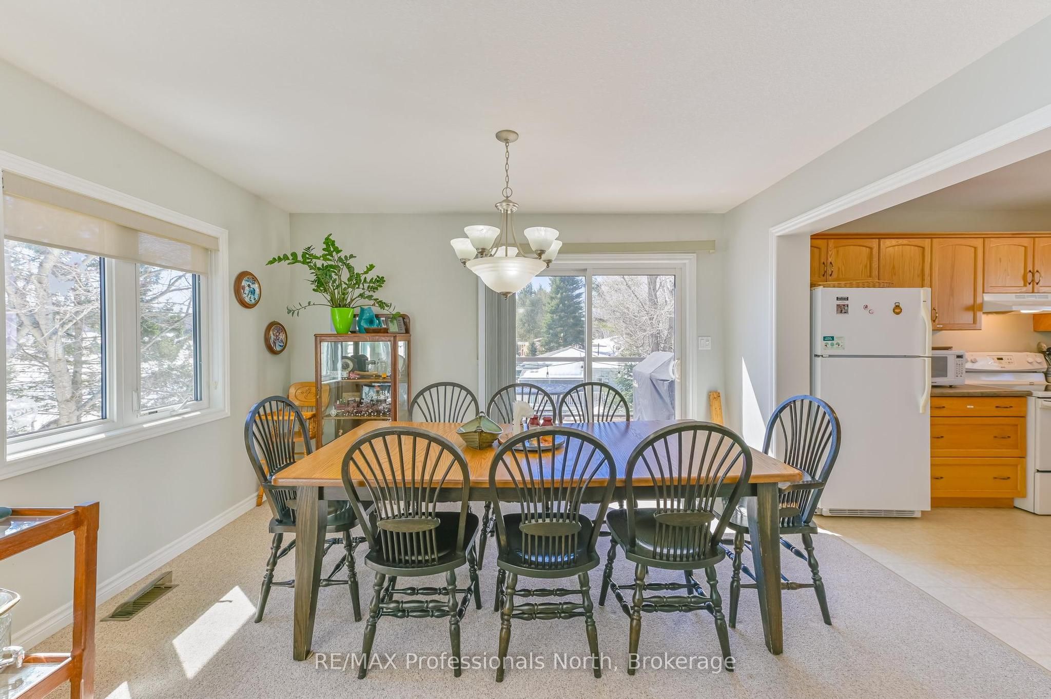 1099 Summer Lane Property Photo 14