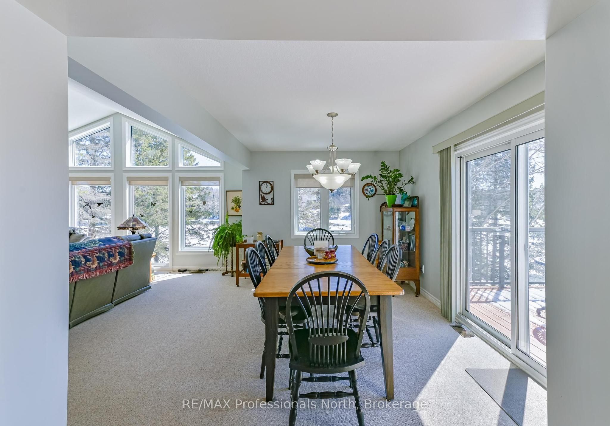 1099 Summer Lane Property Photo 17