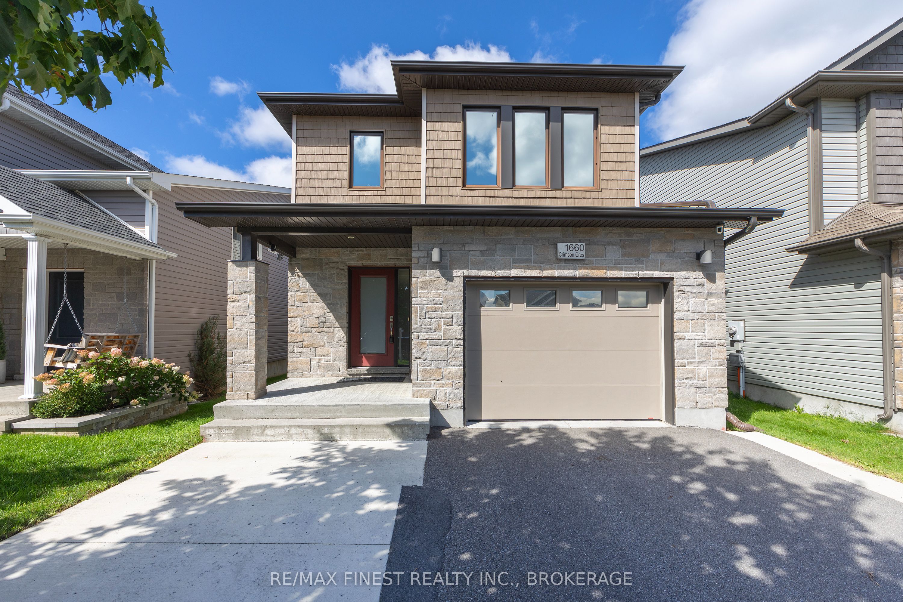 1660 Crimson Crescent Property Photo 6