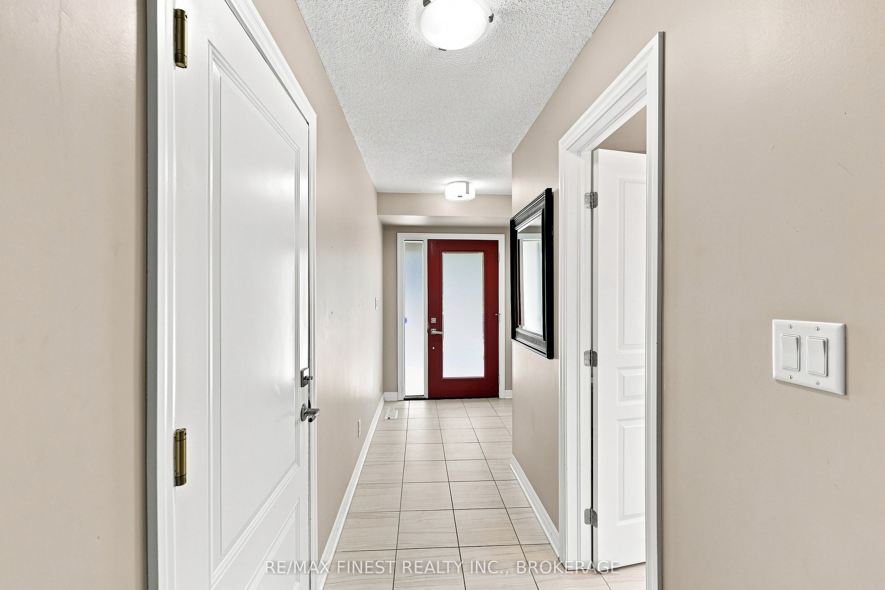 1660 Crimson Crescent Property Photo 15