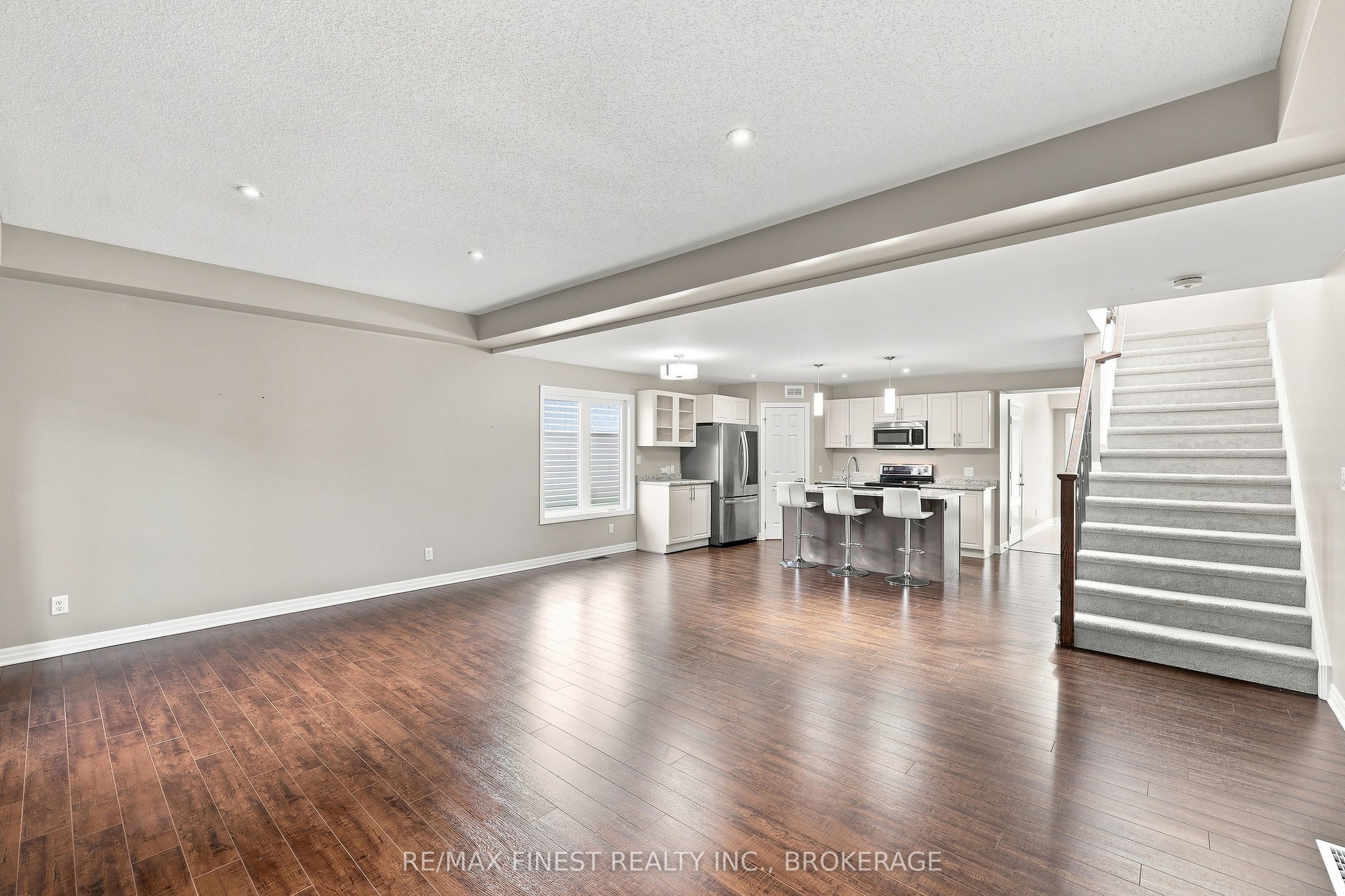 1660 Crimson Crescent Property Photo 26