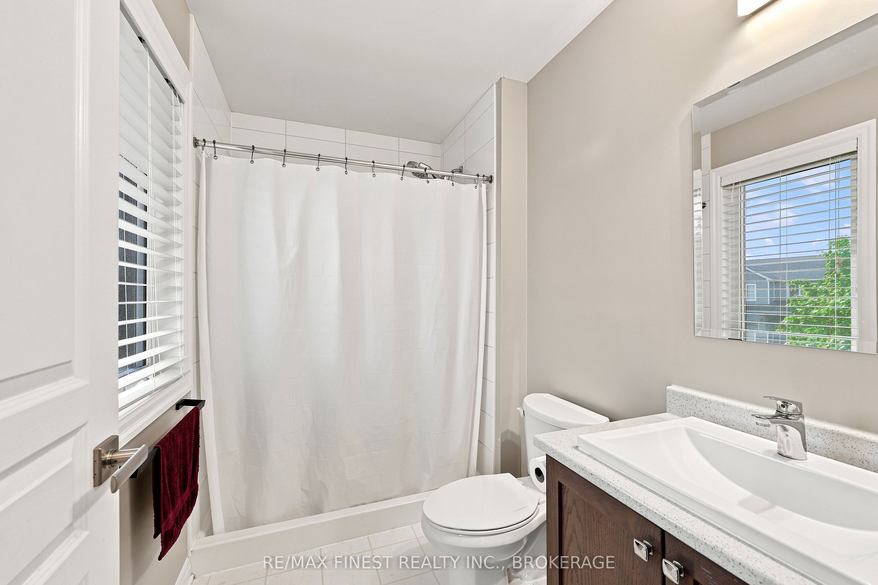 1660 Crimson Crescent Property Photo 35