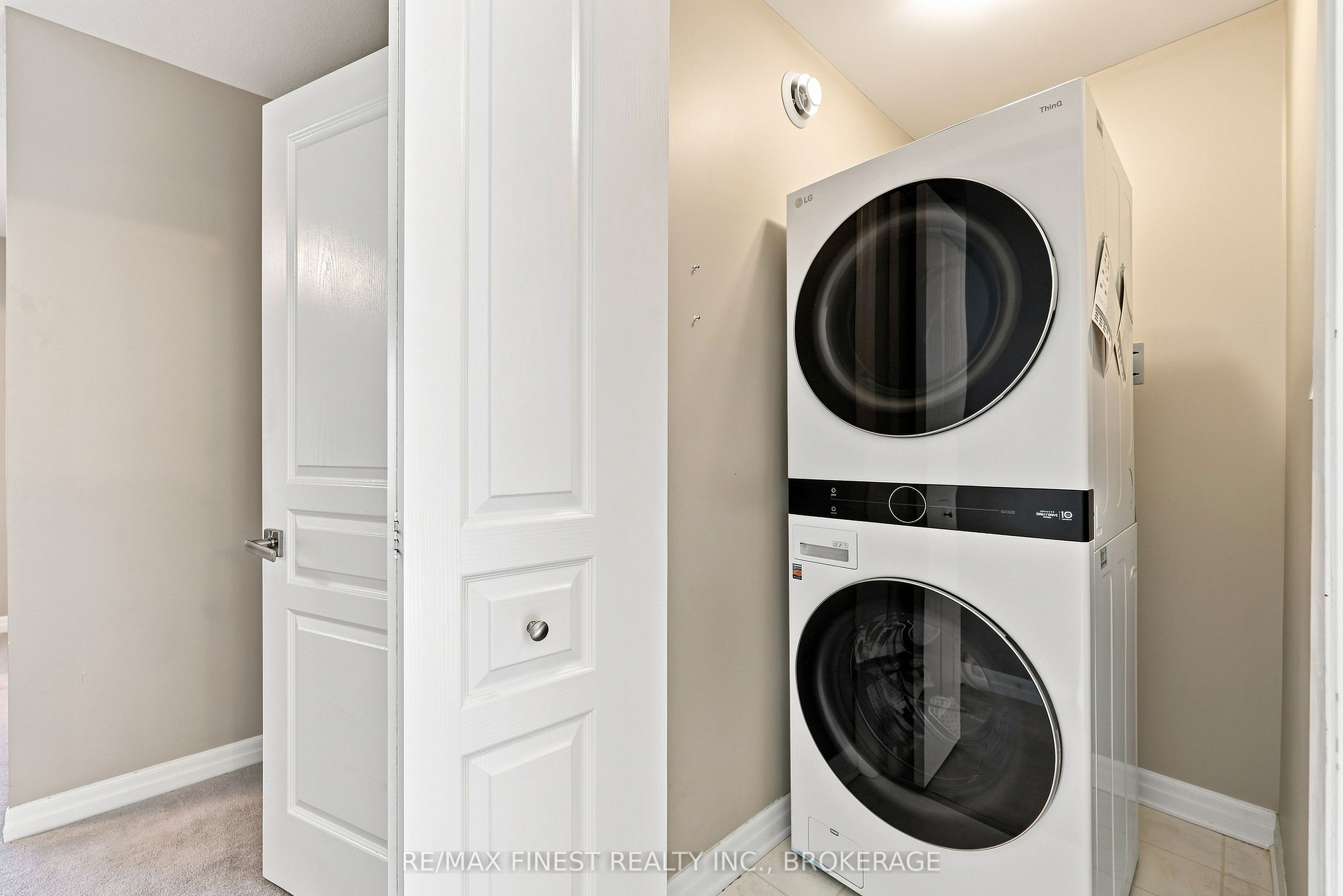 1660 Crimson Crescent Property Photo 36