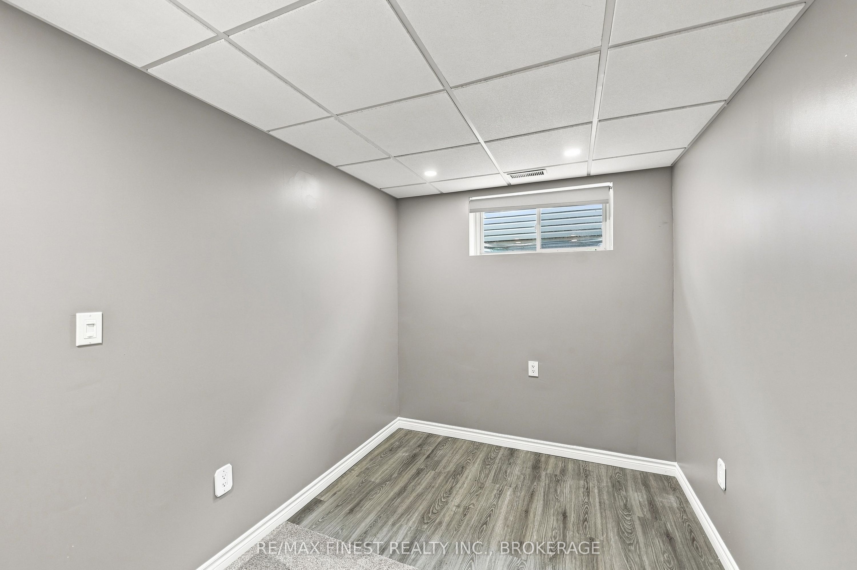 1660 Crimson Crescent Property Photo 45