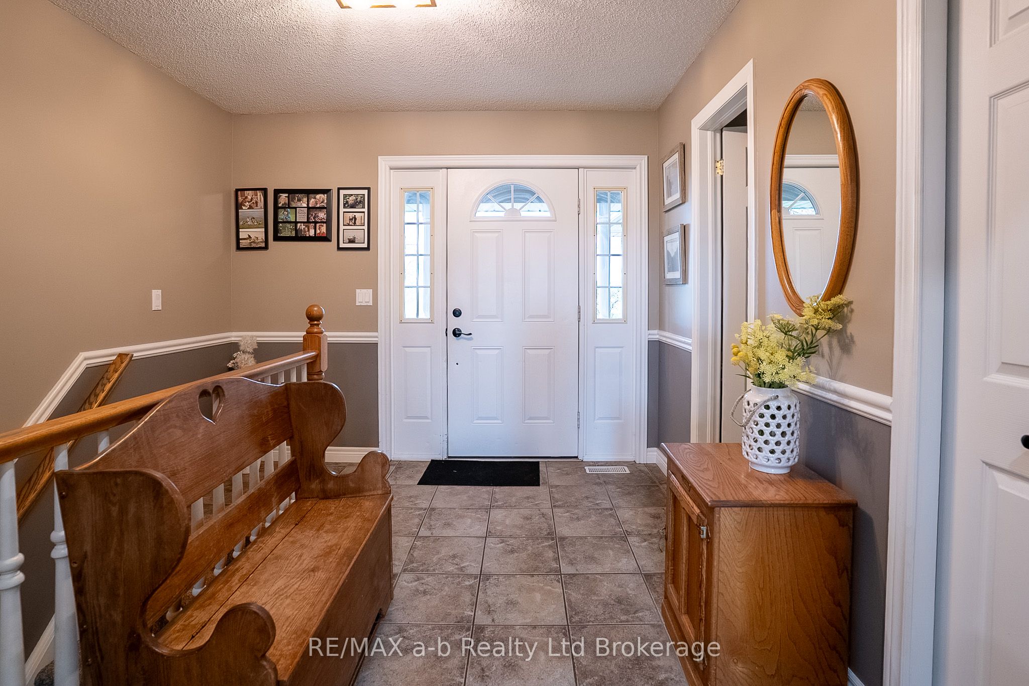 505354 Old Stage Road Property Photo 9