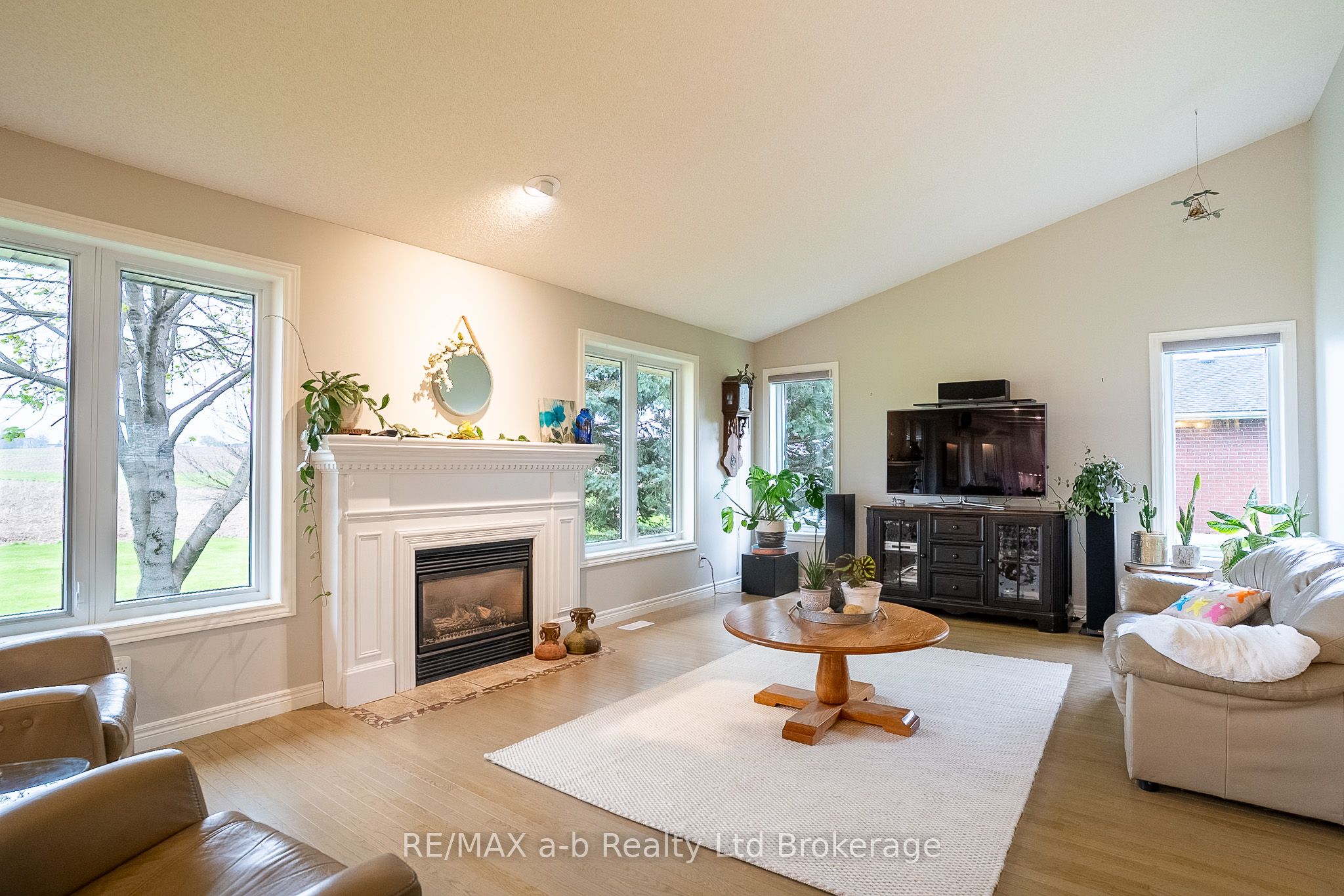 505354 Old Stage Road Property Photo 17