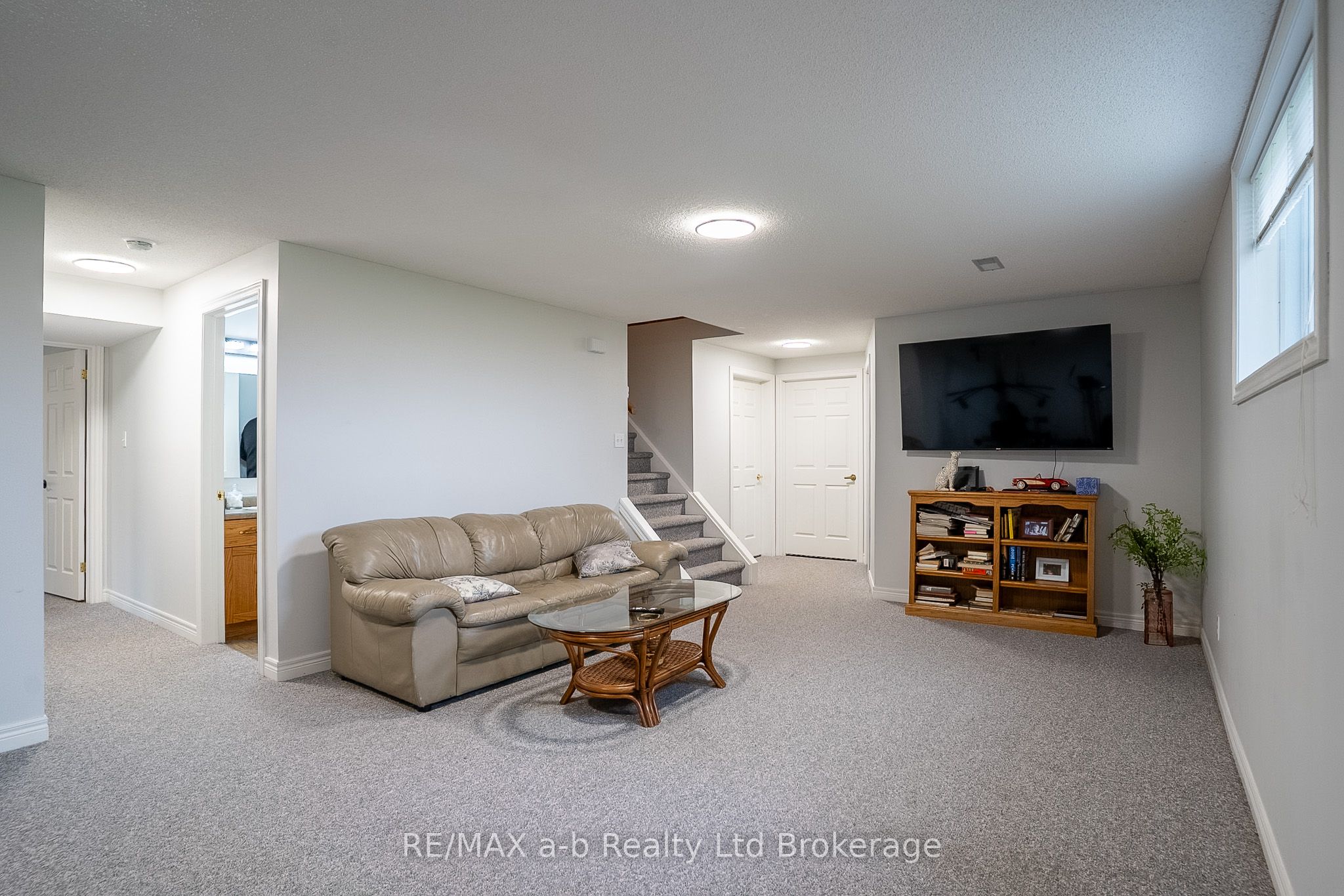 505354 Old Stage Road Property Photo 24
