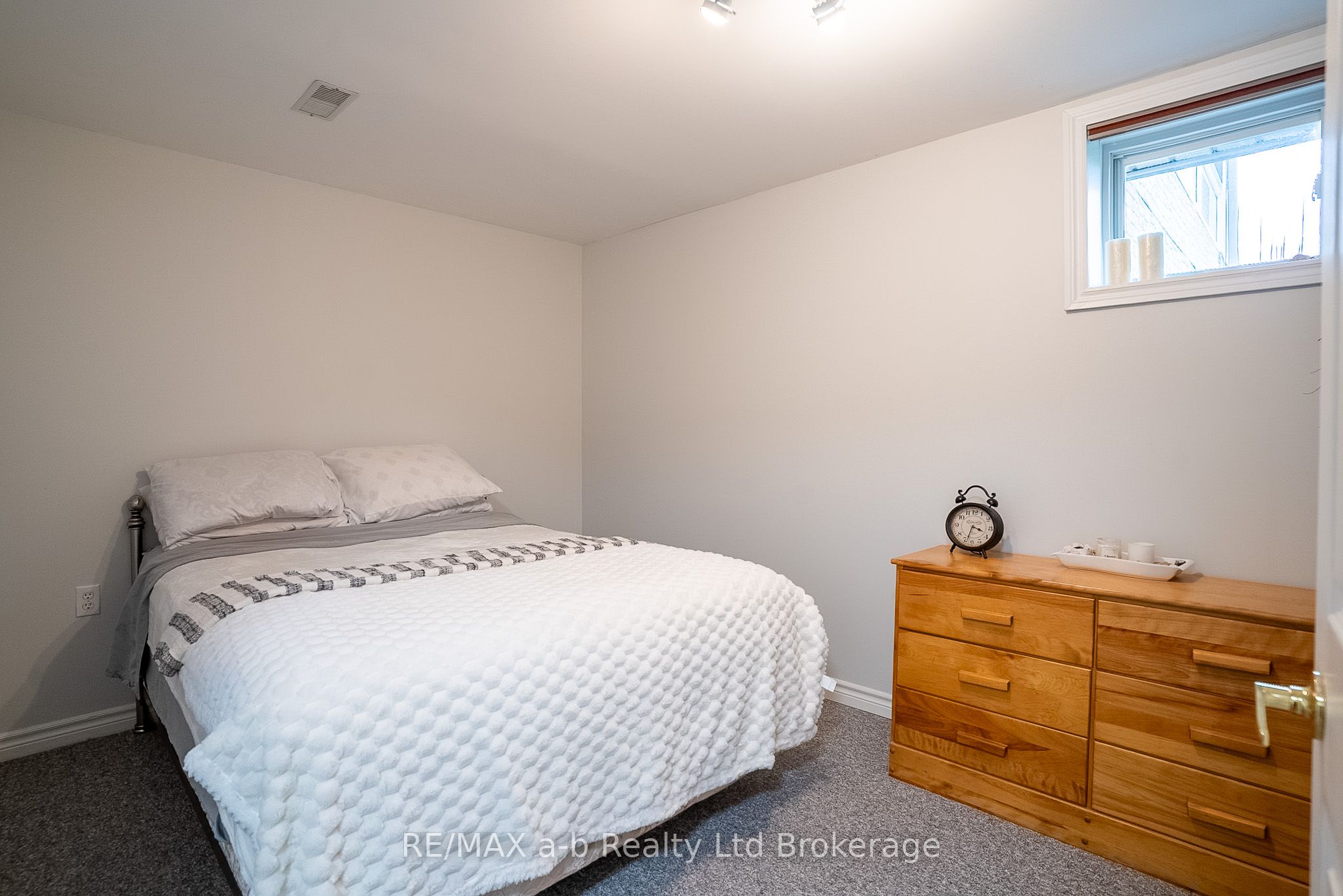 505354 Old Stage Road Property Photo 25