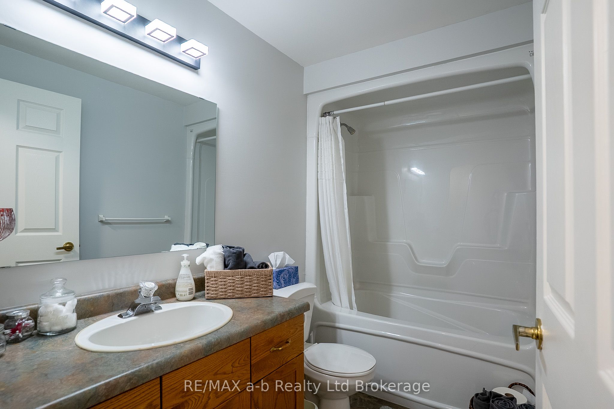 505354 Old Stage Road Property Photo 27