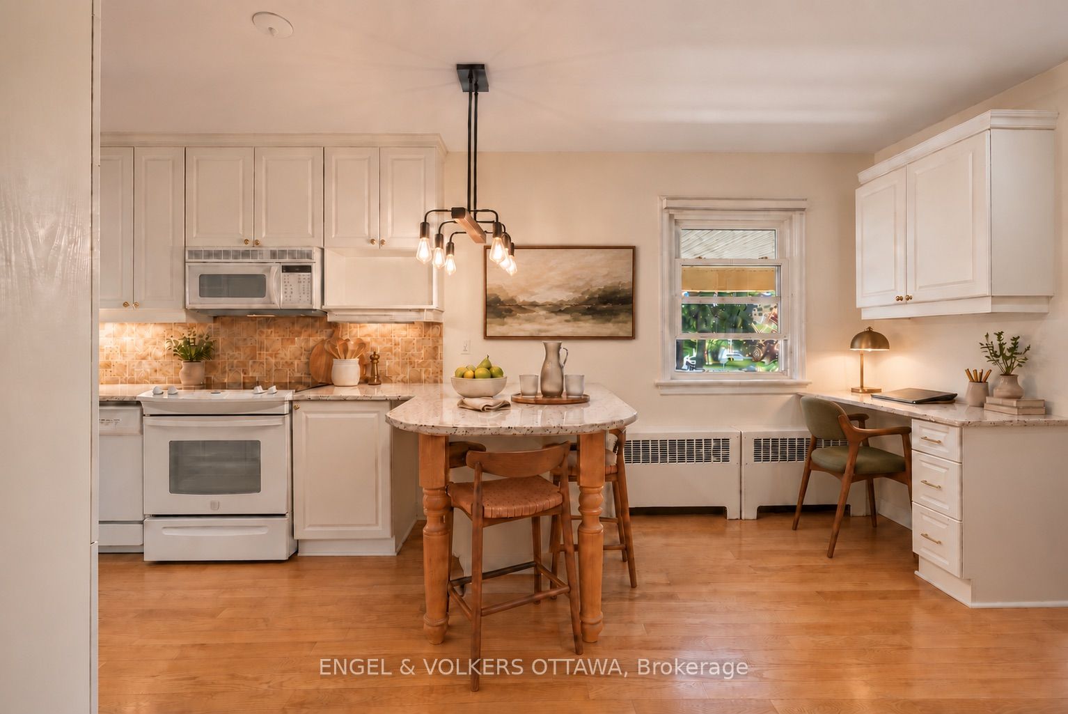 1396 Micmac Street Property Photo 9
