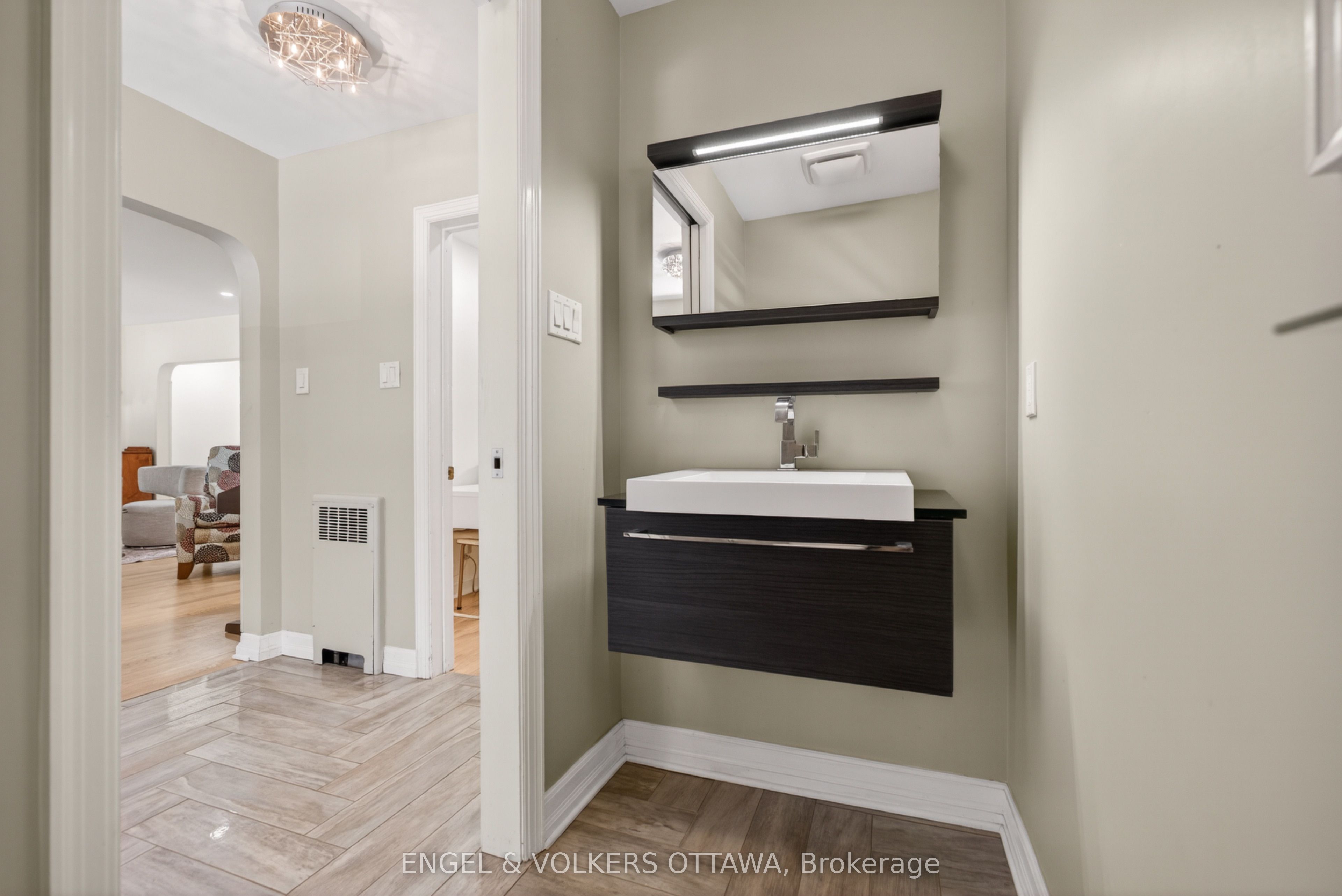 1396 Micmac Street Property Photo 12
