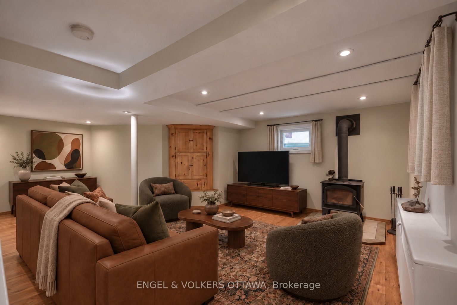 1396 Micmac Street Property Photo 20