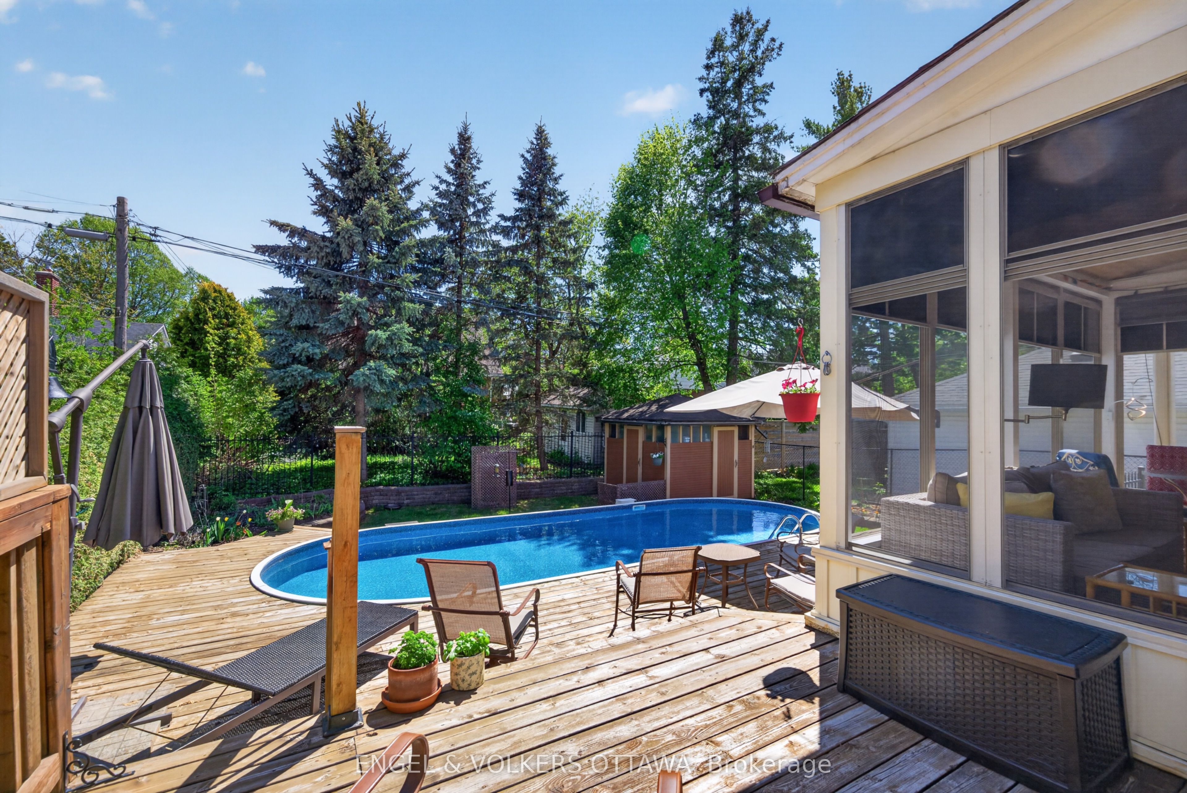 1396 Micmac Street Property Photo 25