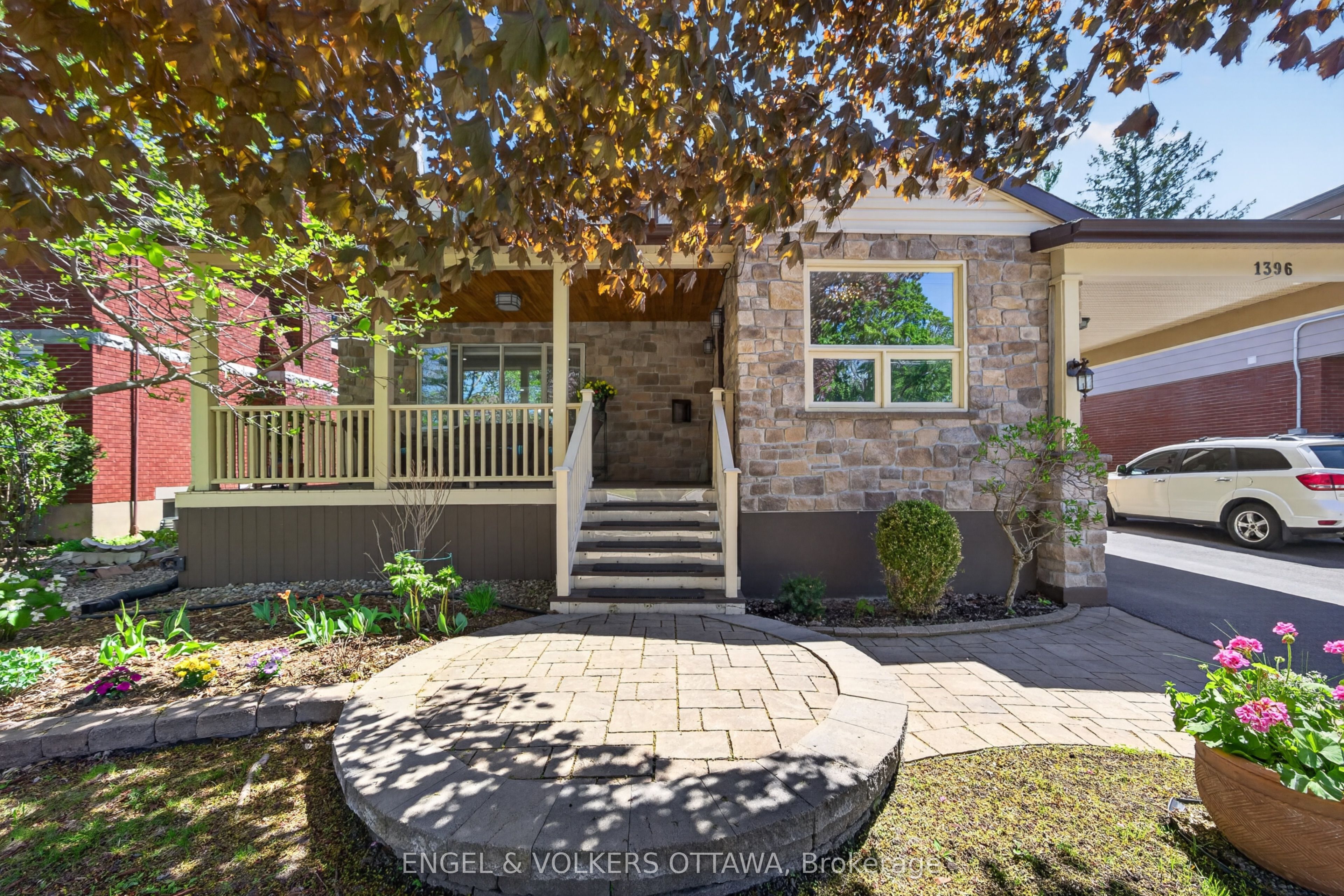 1396 Micmac Street Property Photo 31