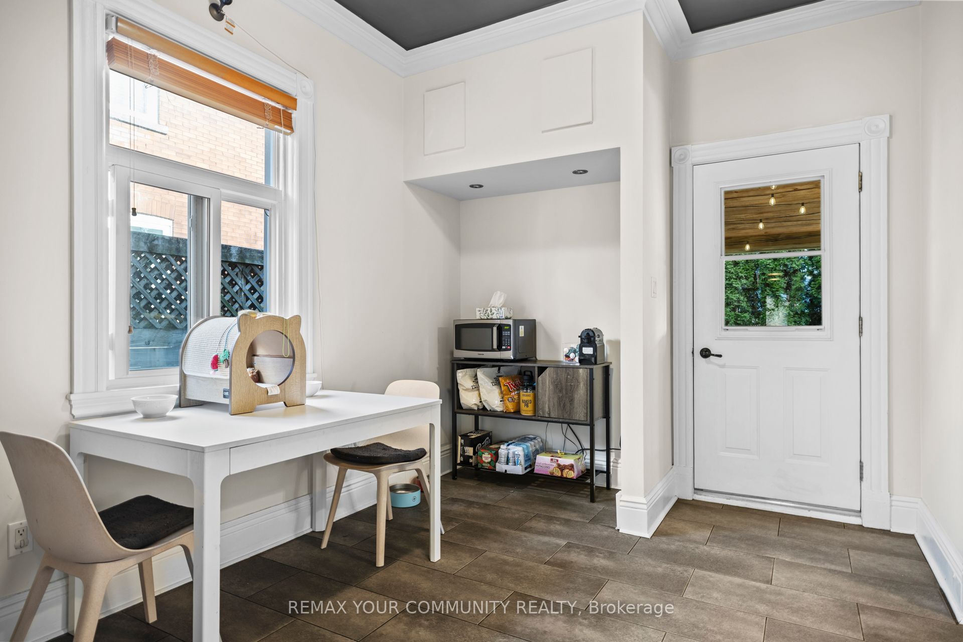20 Victoria Street Property Photo 6