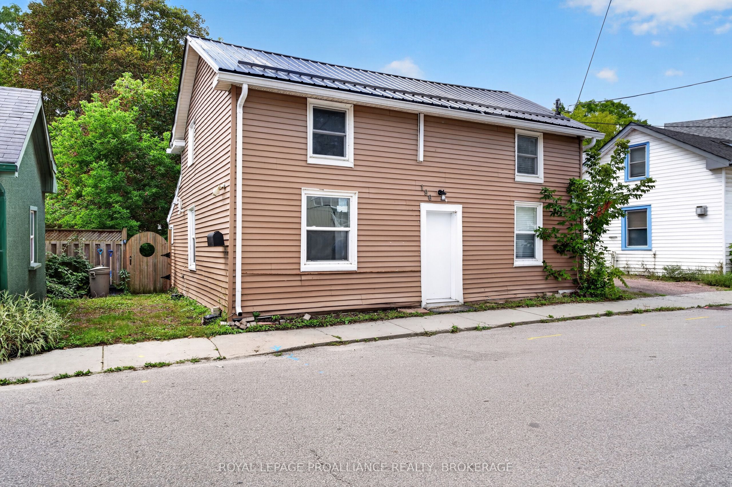 196 York Street Property Photo 2