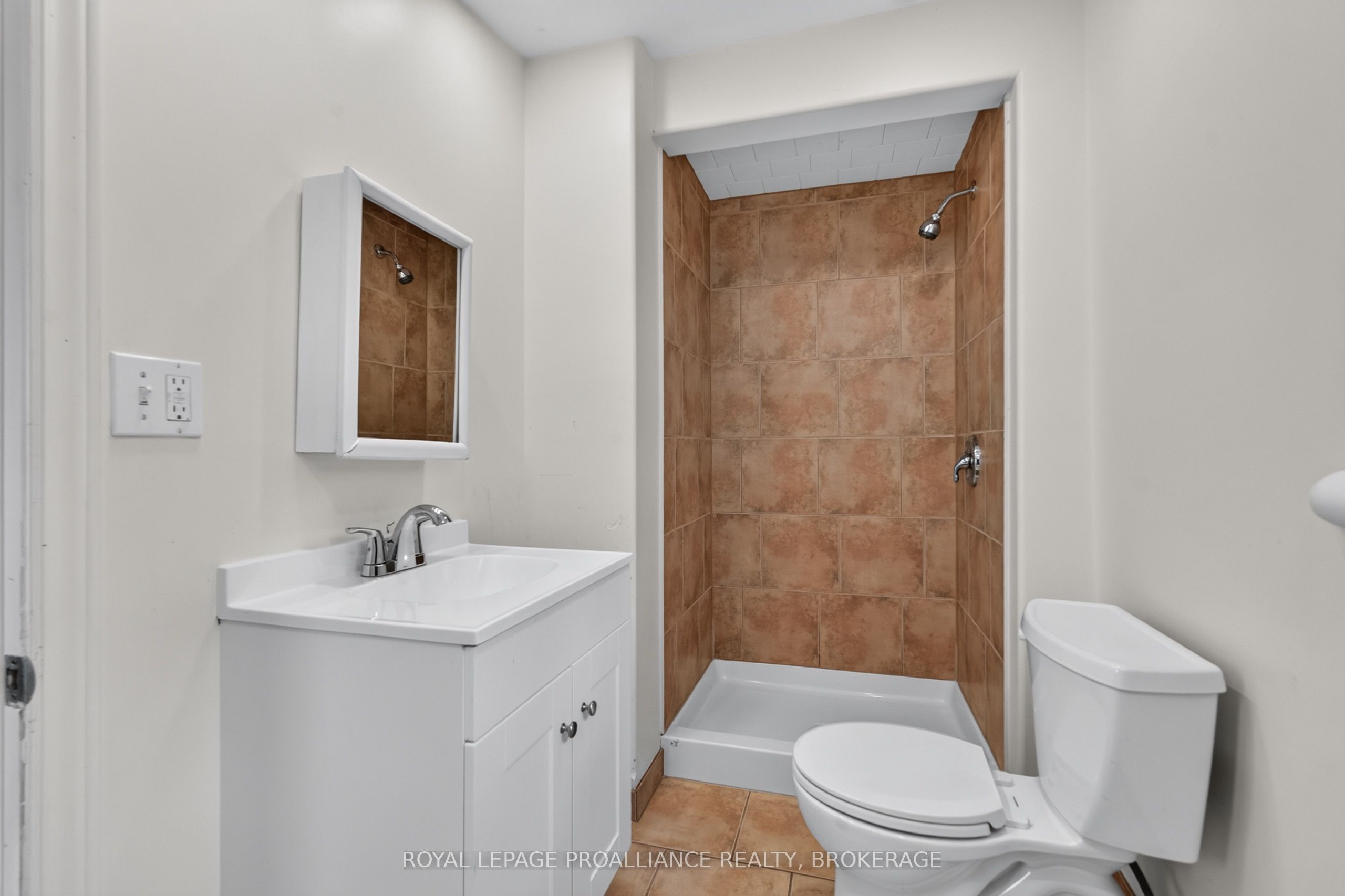 196 York Street Property Photo 10