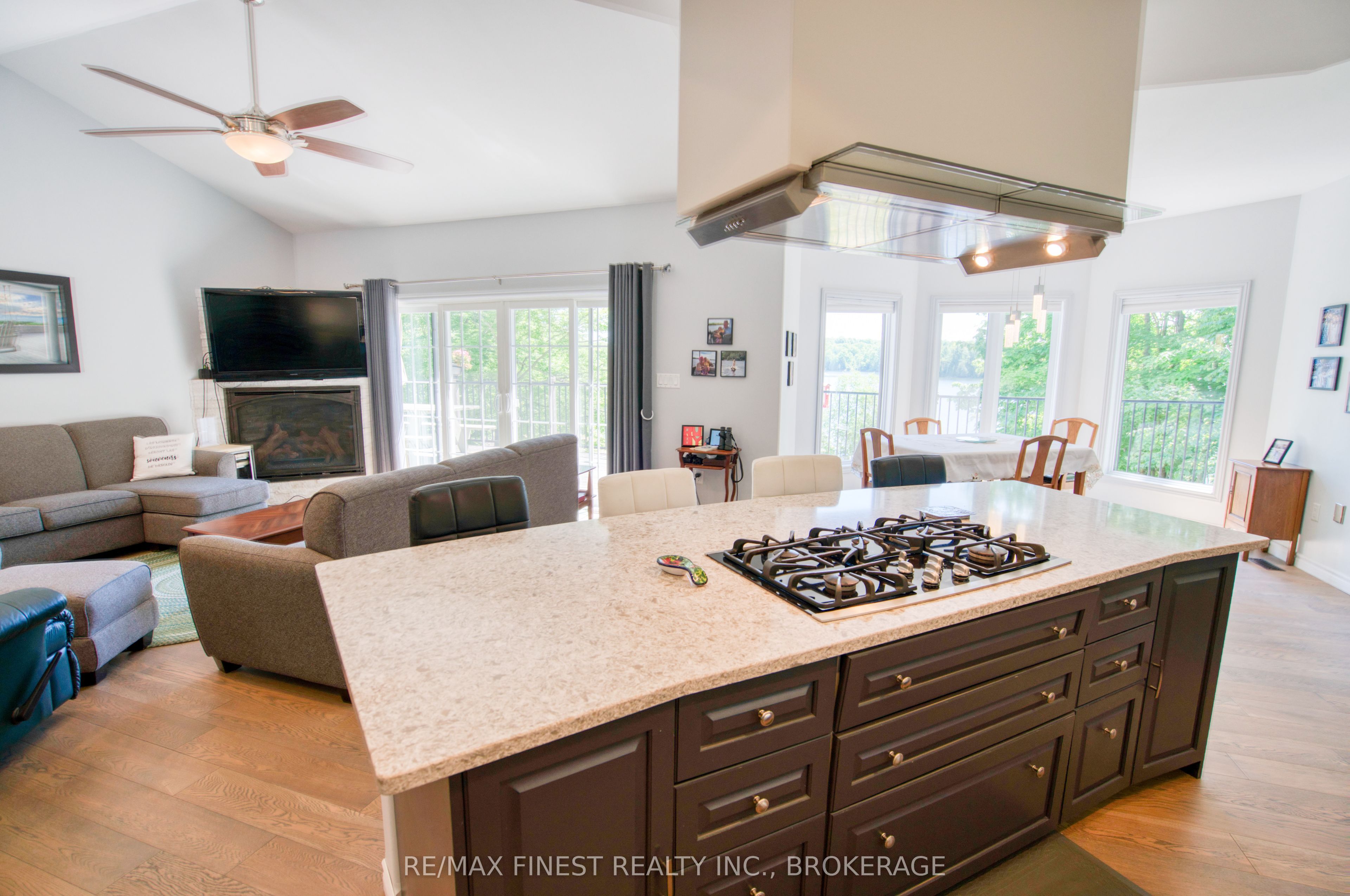 1252 Clement Road Property Photo 16