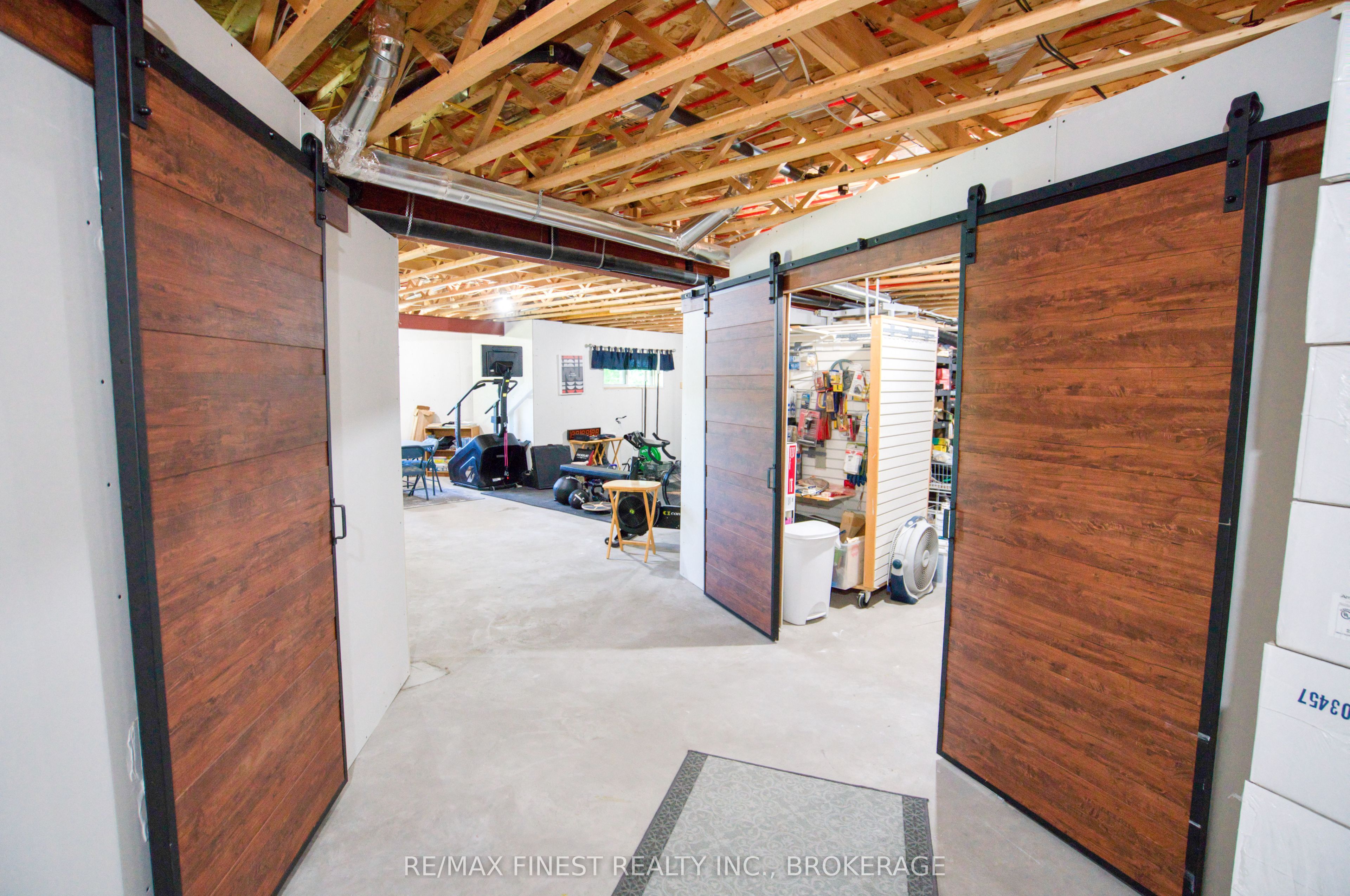 1252 Clement Road Property Photo 32