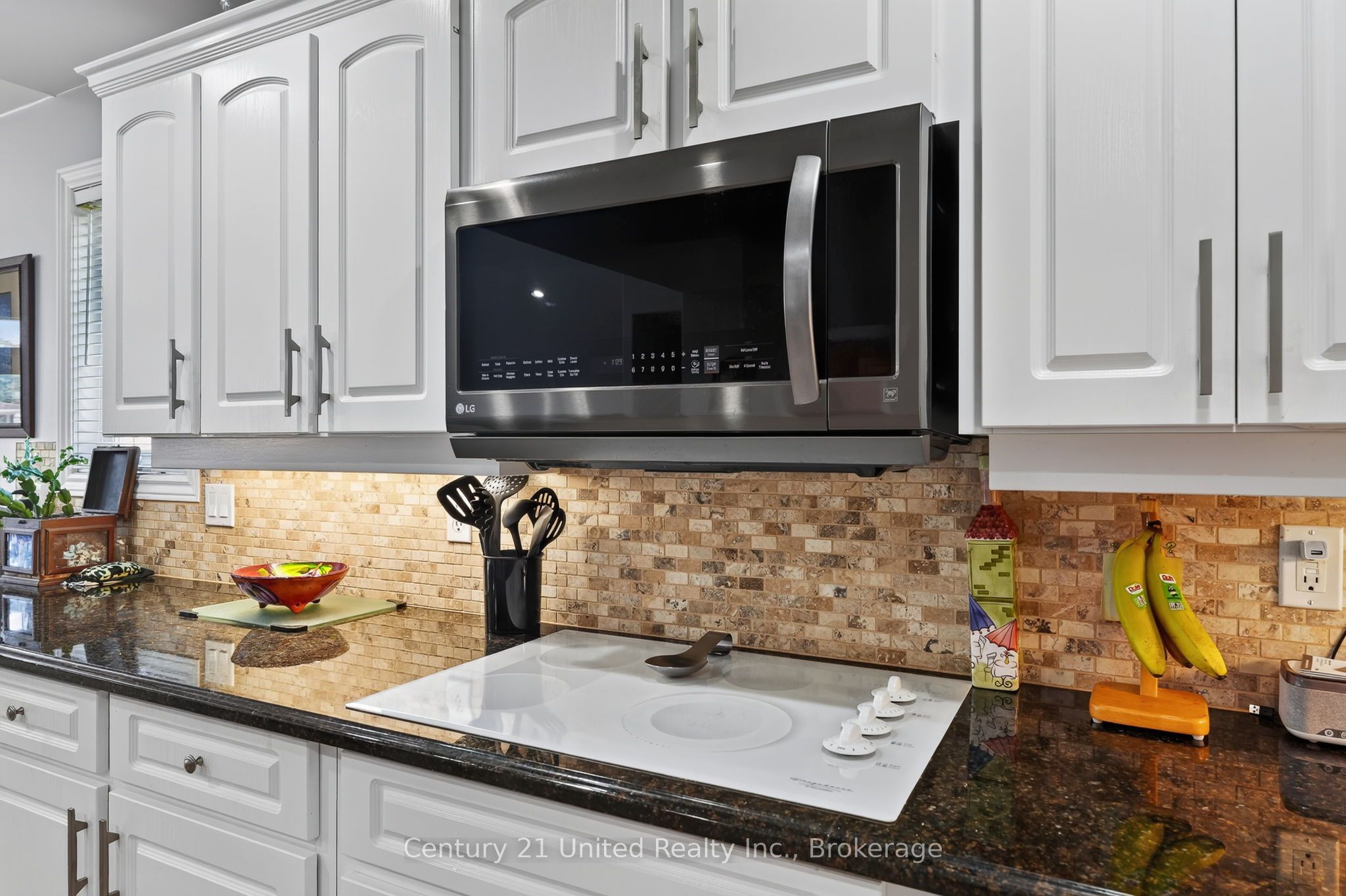 65 Division Street Property Photo 10